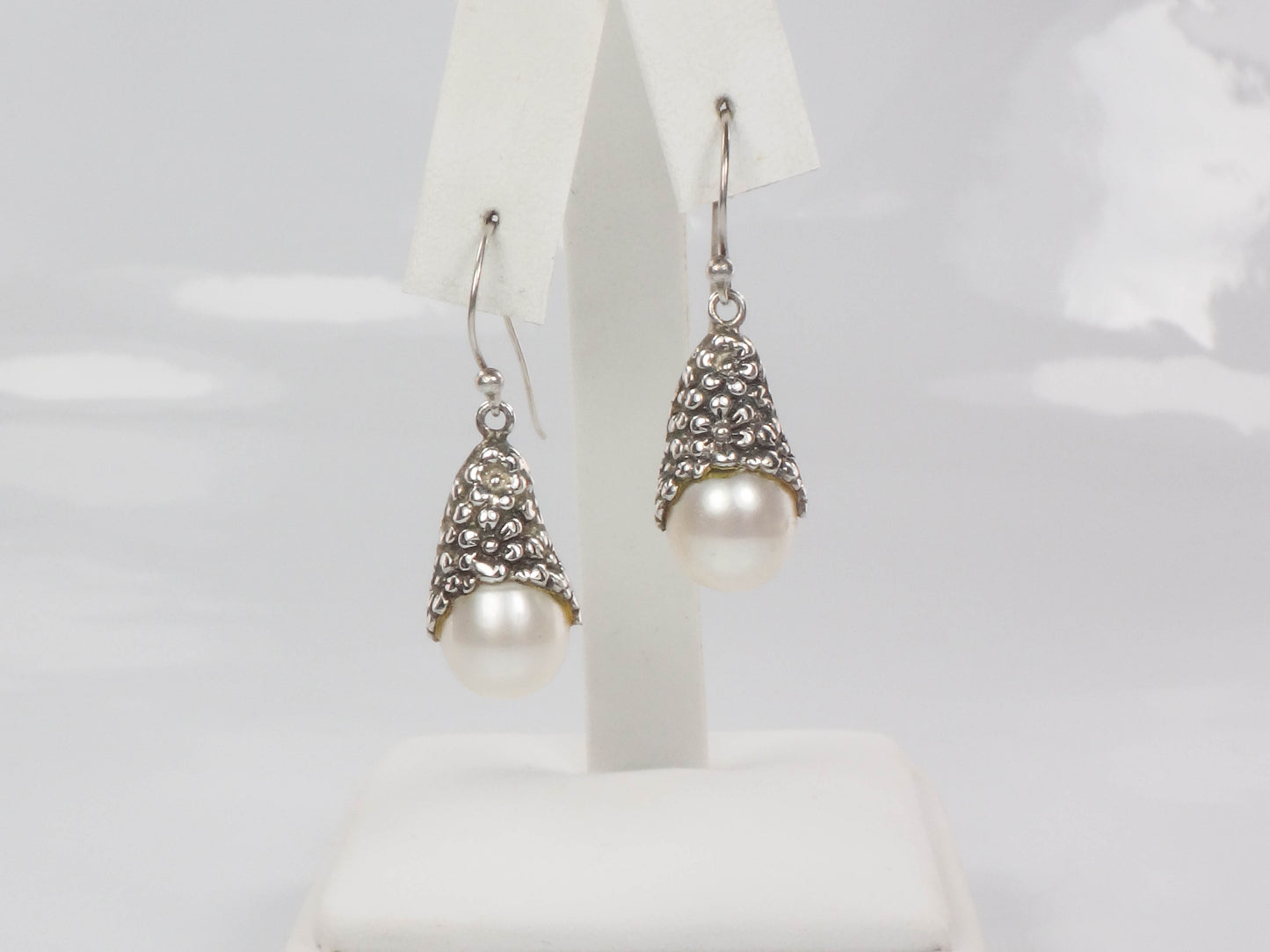Vintage Sterling Silver Pearl Floral Dangle Earrings, Teardrop Shaped 925 White Pearl Drop Earrings with Ear Wires