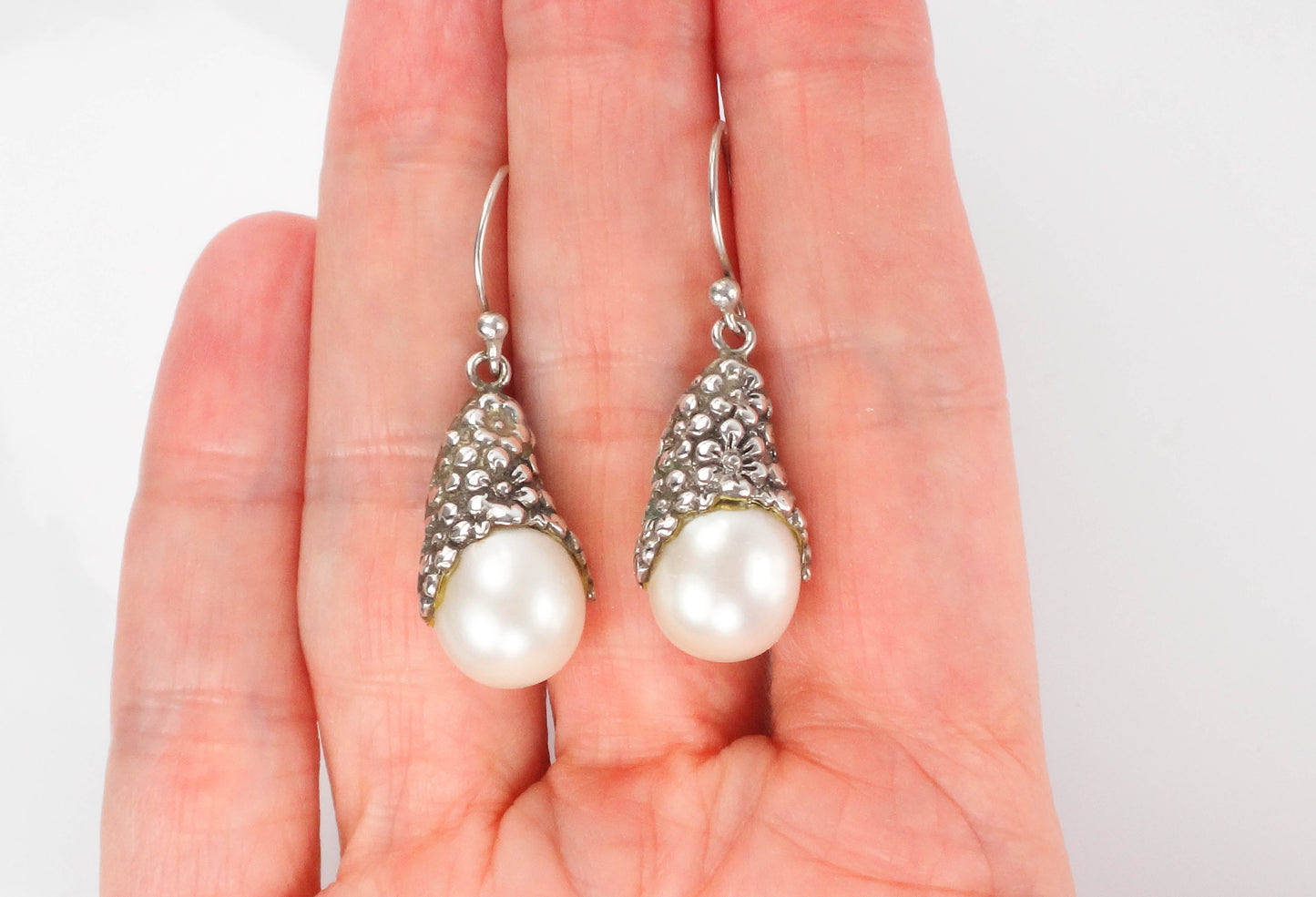 Vintage Sterling Silver Pearl Floral Dangle Earrings, Teardrop Shaped 925 White Pearl Drop Earrings with Ear Wires