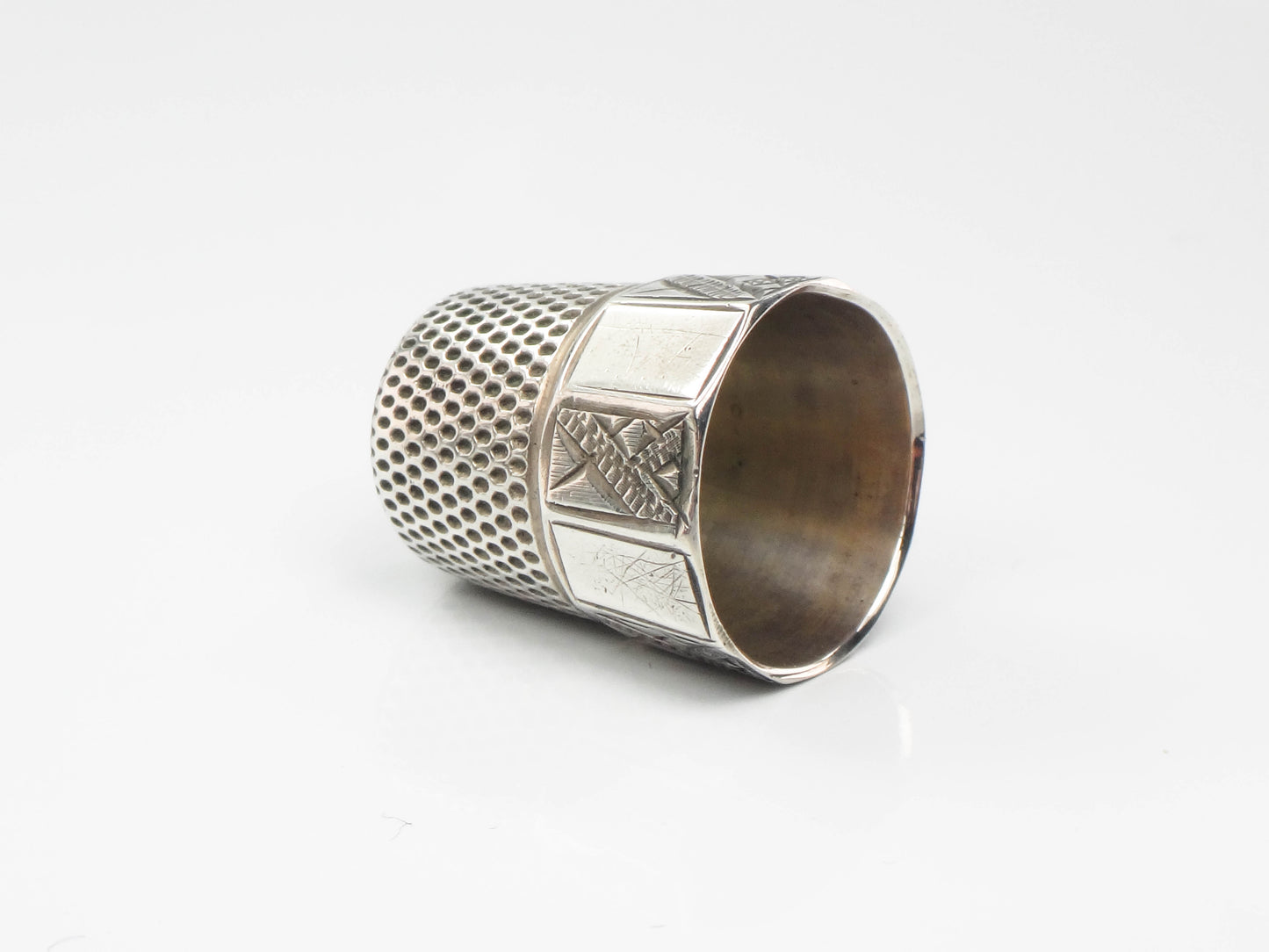 Vintage Simons Brothers Sterling Silver Sewing Thimble. Size 9