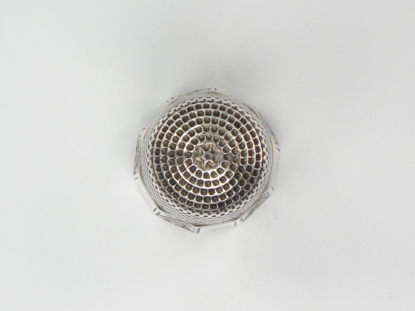 Vintage Simons Brothers Sterling Silver Sewing Thimble. Size 9