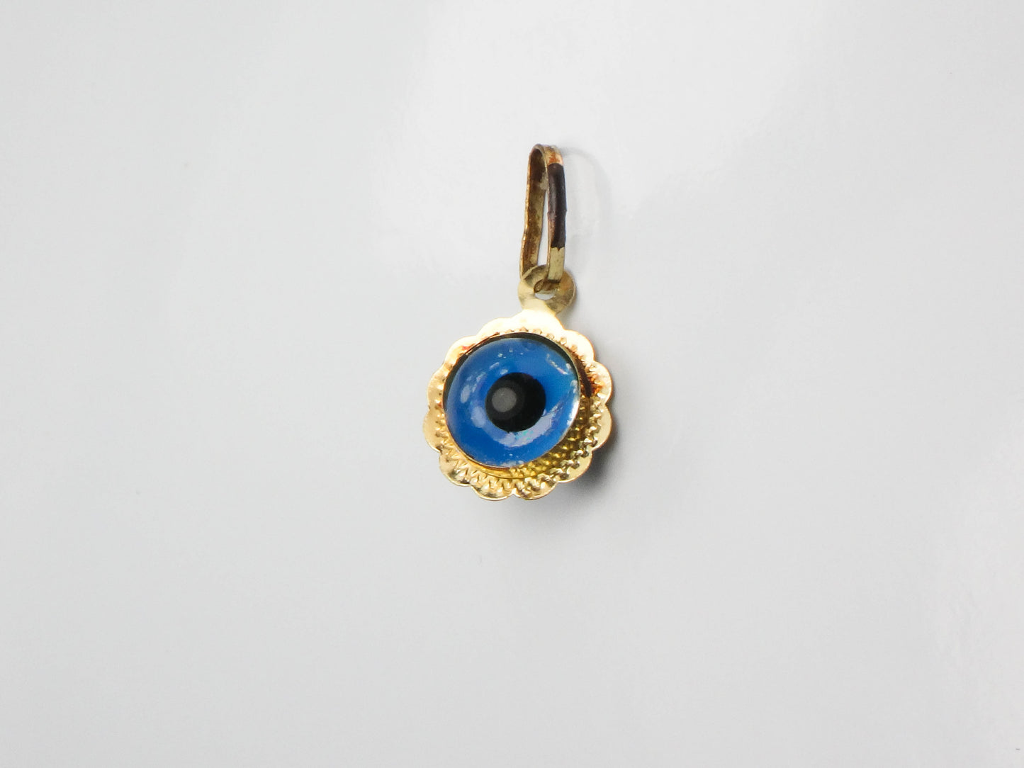 Vintage Petite 14k Yellow Gold Eye Pendant Charm 8 MM