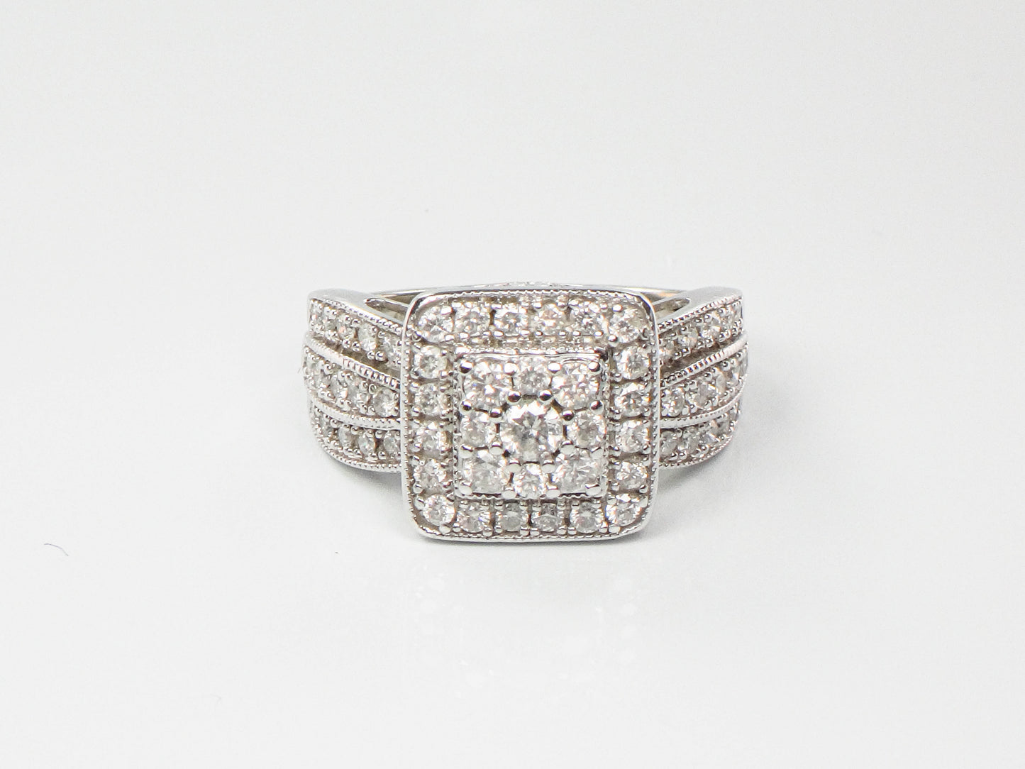 10k White Gold Natural Diamond Cluster Engagement Ring Approximately 1 Carat TDW