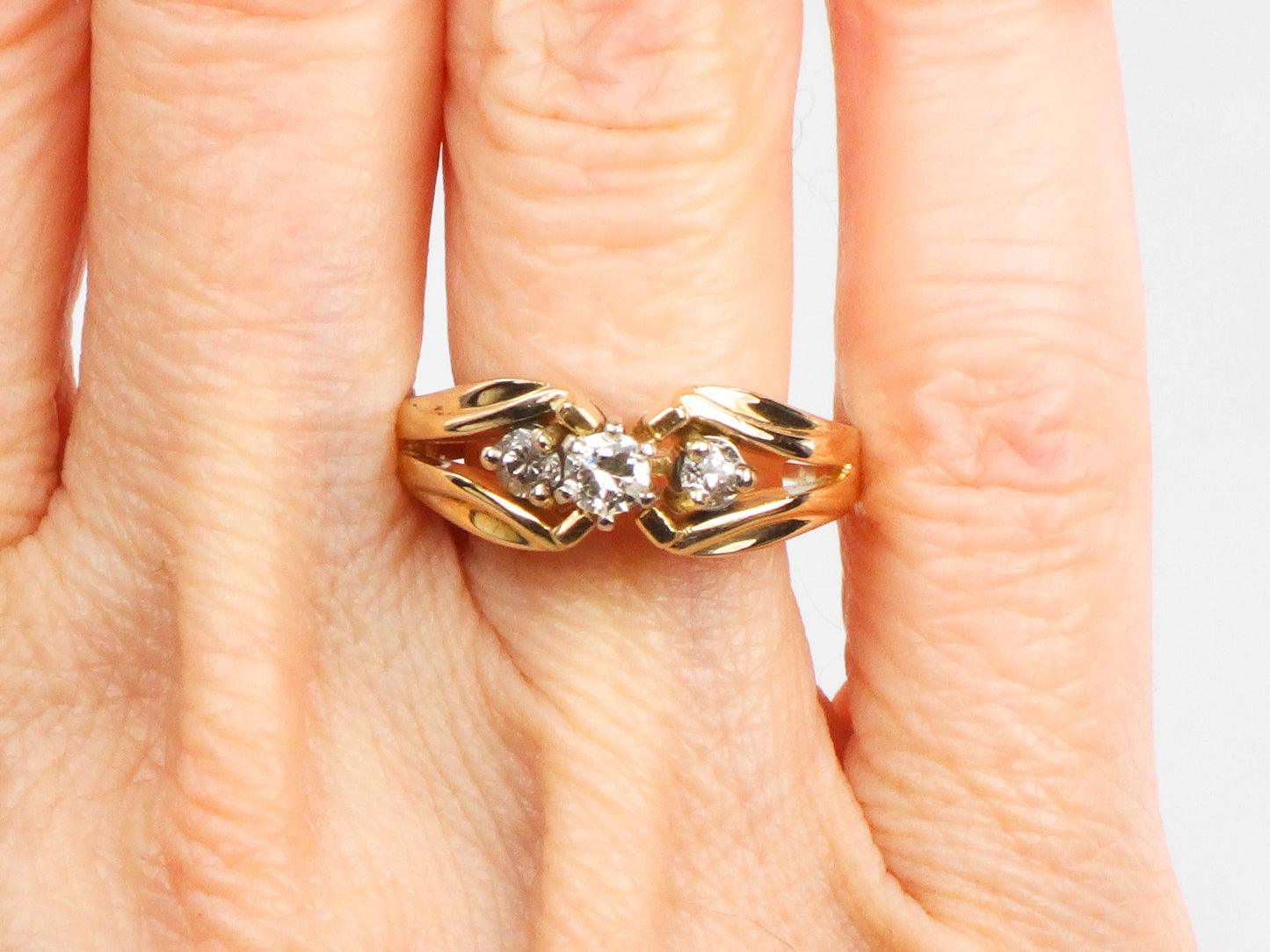 Vintage 14k Yellow Gold Three Natural Round Diamonds Engagement Ring or Everyday Ring