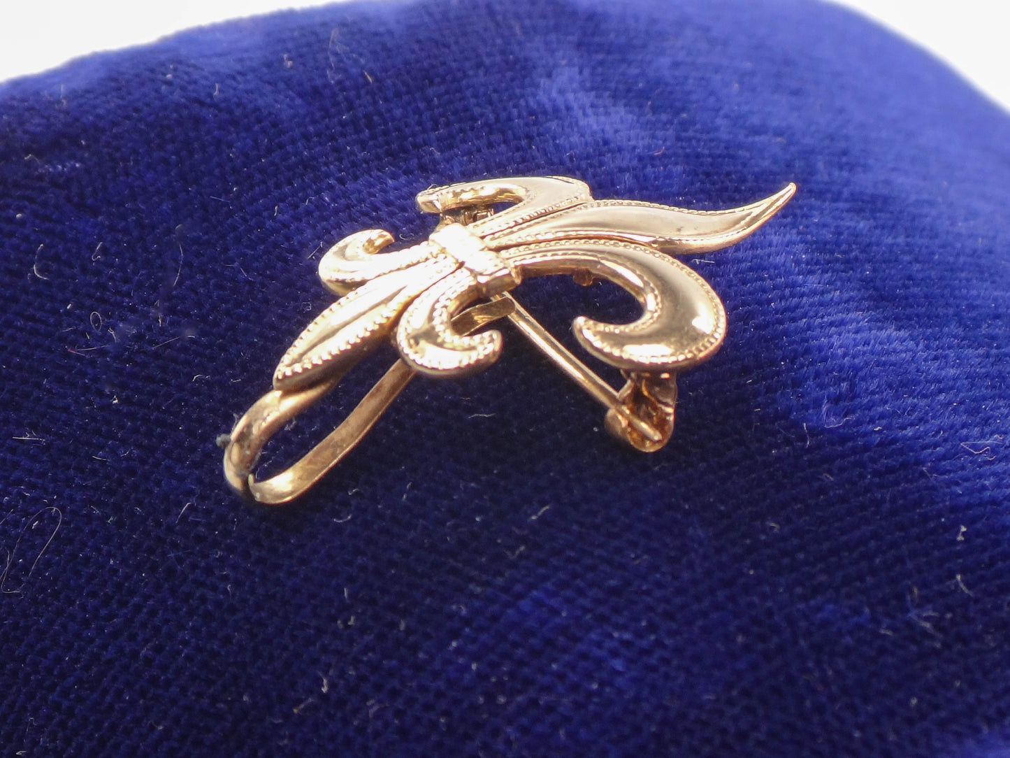 Victorian 14k Yellow Gold Fleur de Lis Brooch, Watch Pin or Charm Holder
