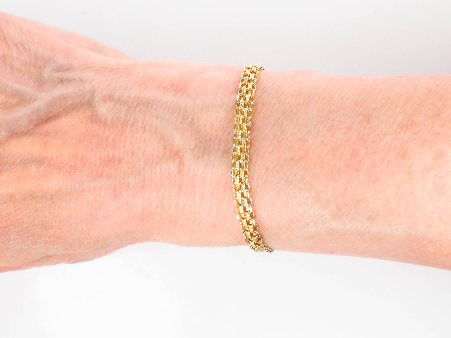 Vintage Solid 14k Yellow Gold Bismark Link Bracelet, 8"