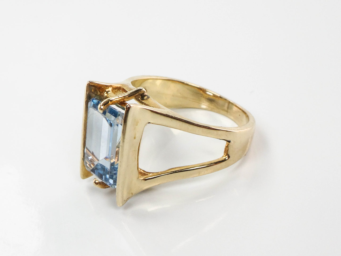 Vintage 14k Yellow Gold Rectangle Cut Blue Topaz Ring, Size 5.75, December Birthstone