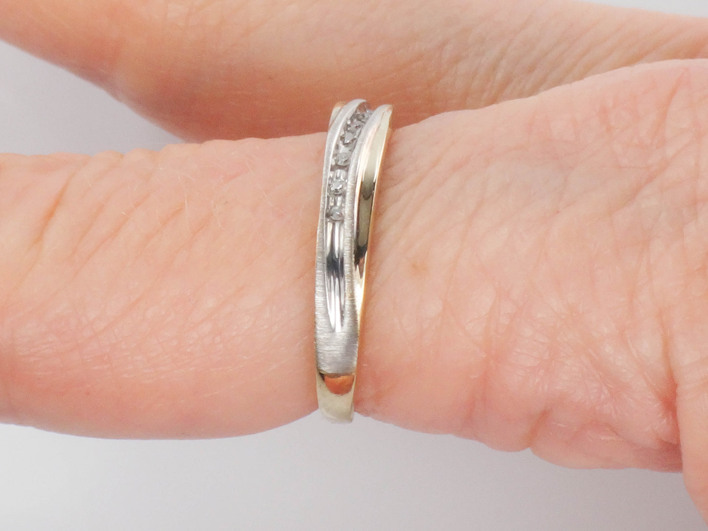 Vintage 10k Two Tone Gold Thin Diamond Wave Wedding Band, Stacking Ring, Size 6.75
