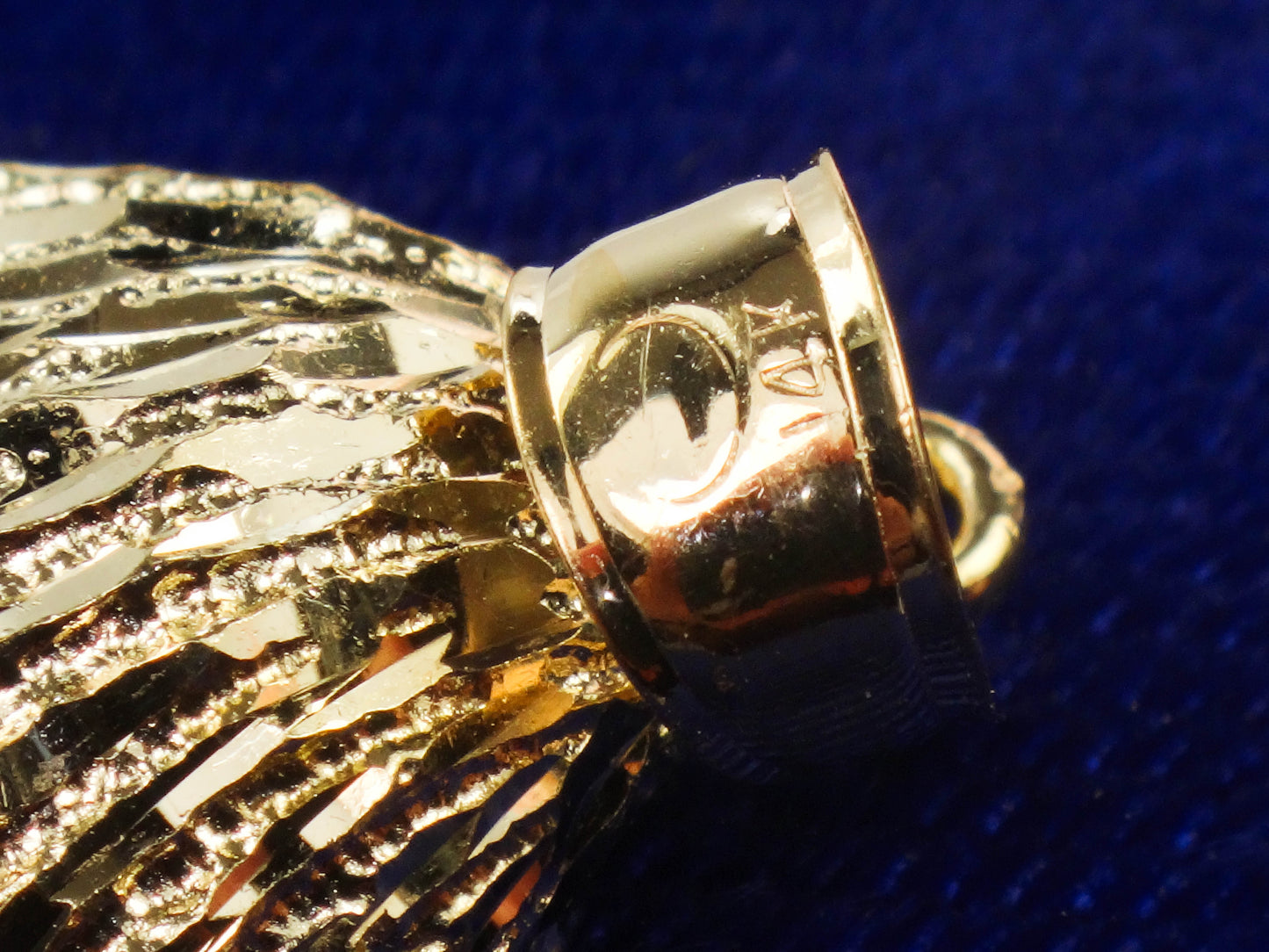 Solid 14k Yellow Gold Shell Pendant, Seashell Charm