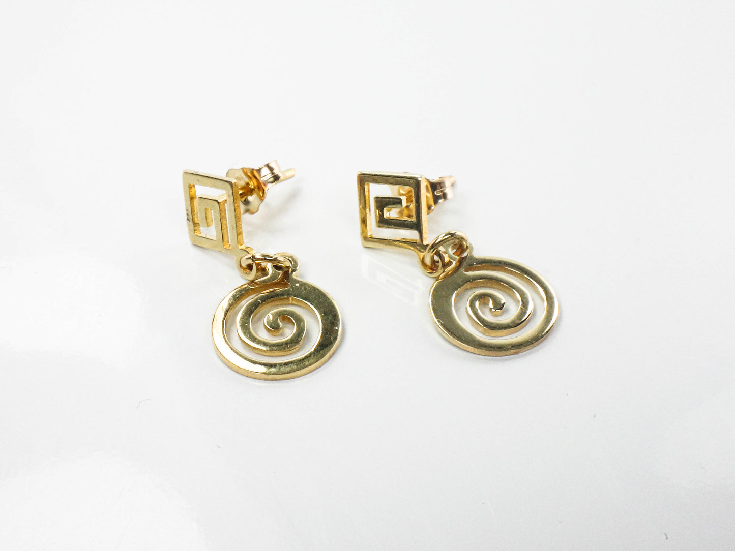 Vintage Solid 14k Yellow Gold Swirl Dangle Earrings