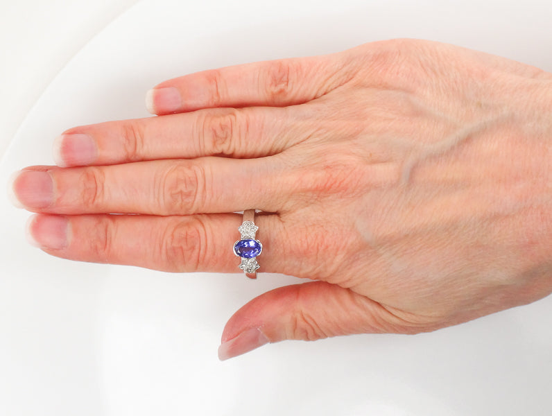 Le Vian 14k White Gold Oval Tanzanite and Pave Diamond Stars Ring (Estate), Size 8