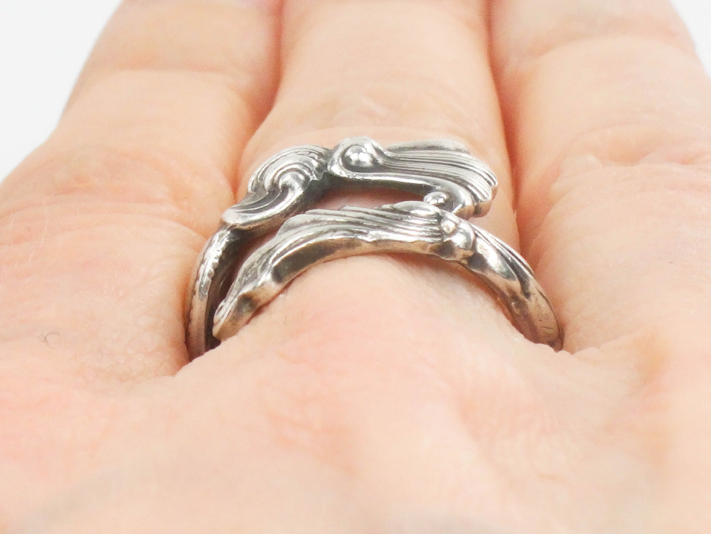 Vintage Wallace Romance of The Sea Sterling Silver Spoon Ring with Shell and Ocean Waves
