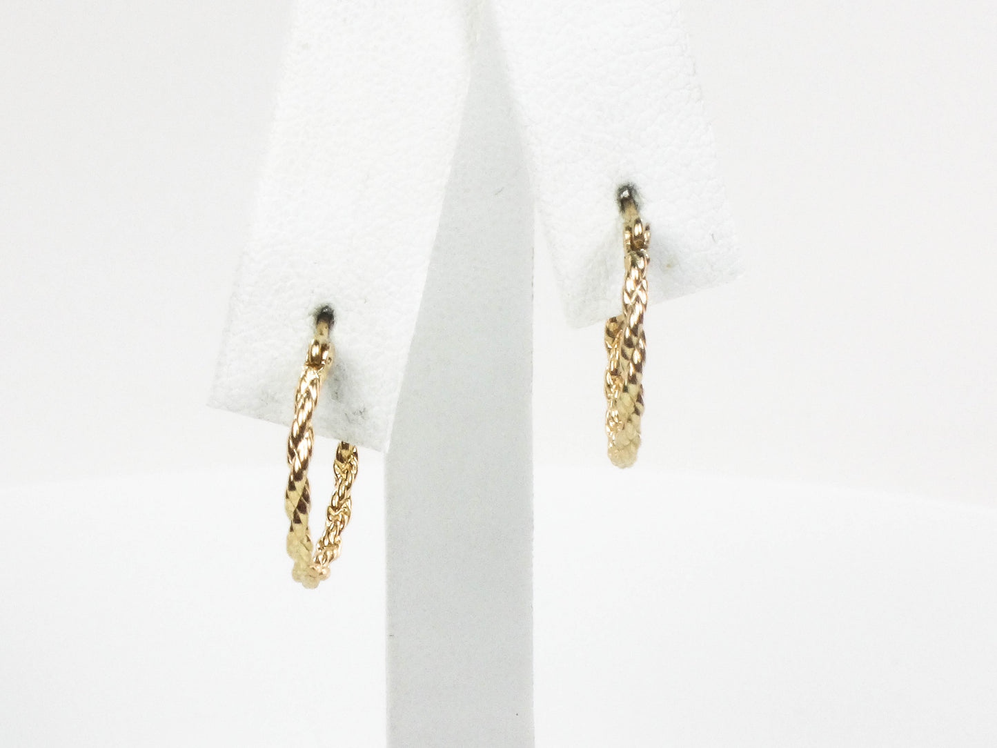 Vintage 14k Yellow Gold Small Twisted Circle Hoop Earrings