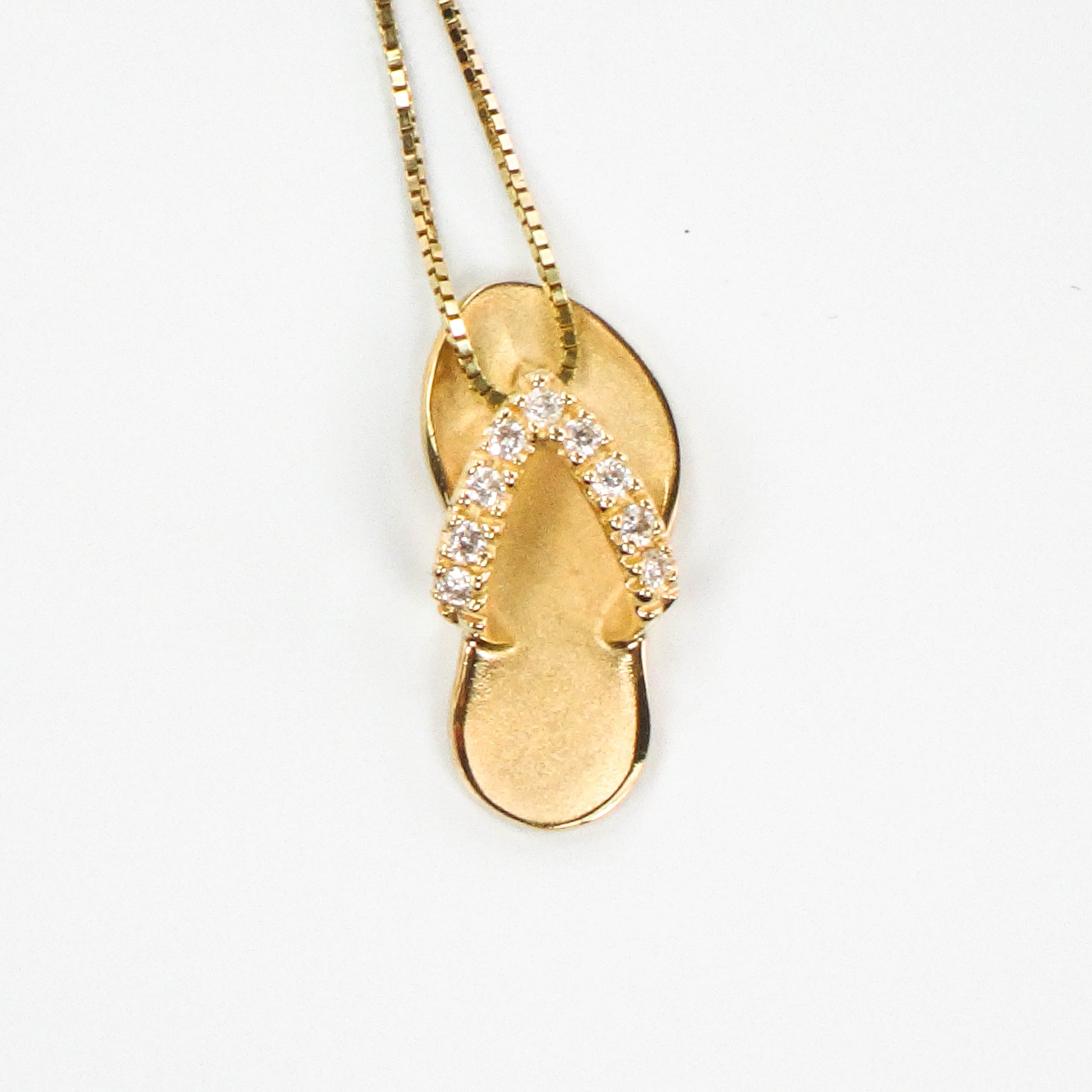 Na Hoku Hawaiin 14k Gold and Diamond Slipper Pendant Necklace, Yellow Gold Flip-Flop Sandal Charm 16", Pre-Owned