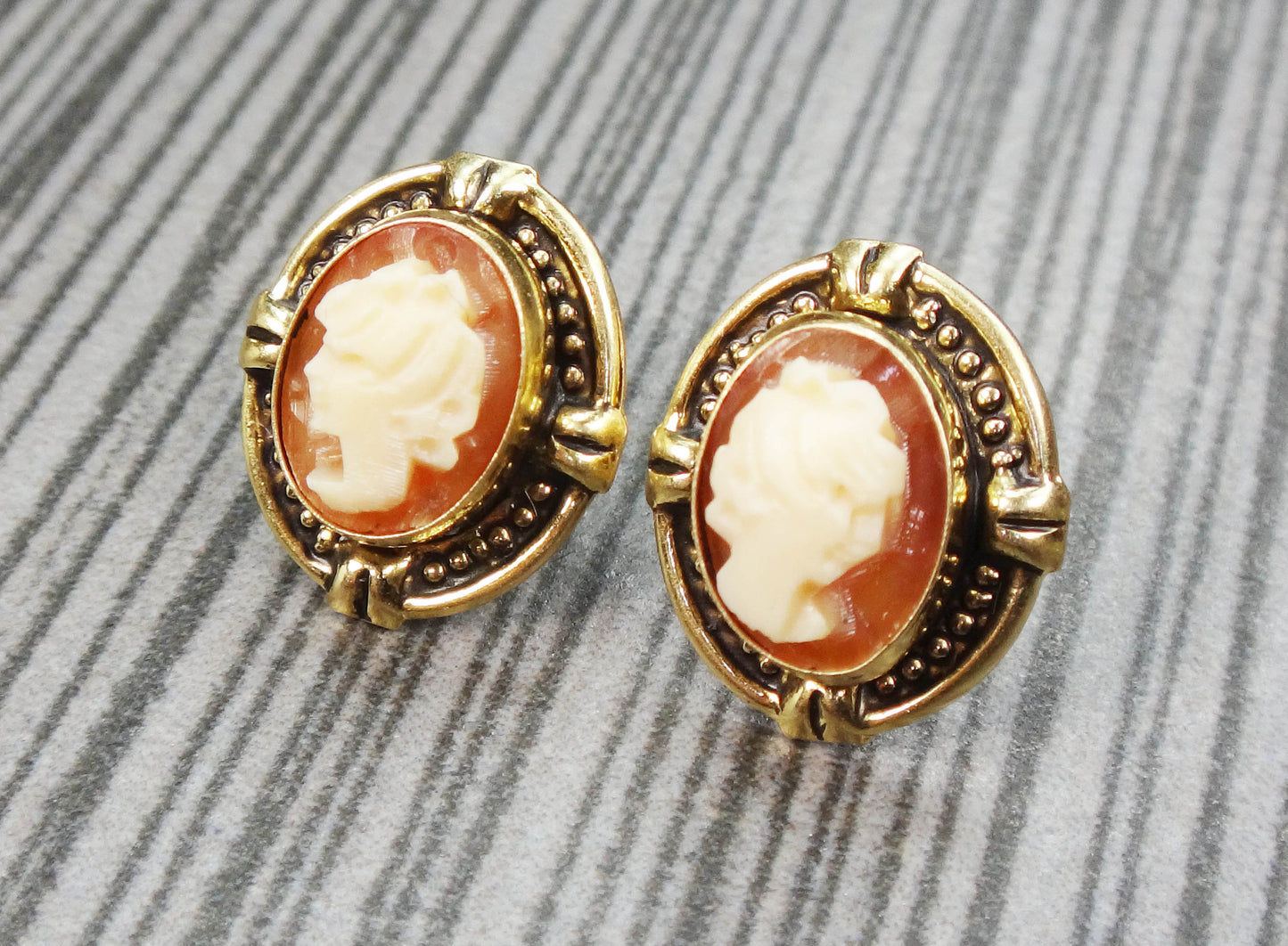 14k Gold Cameo Earrings with Post Backs - Small Studs - Vintage Fine Jewelry