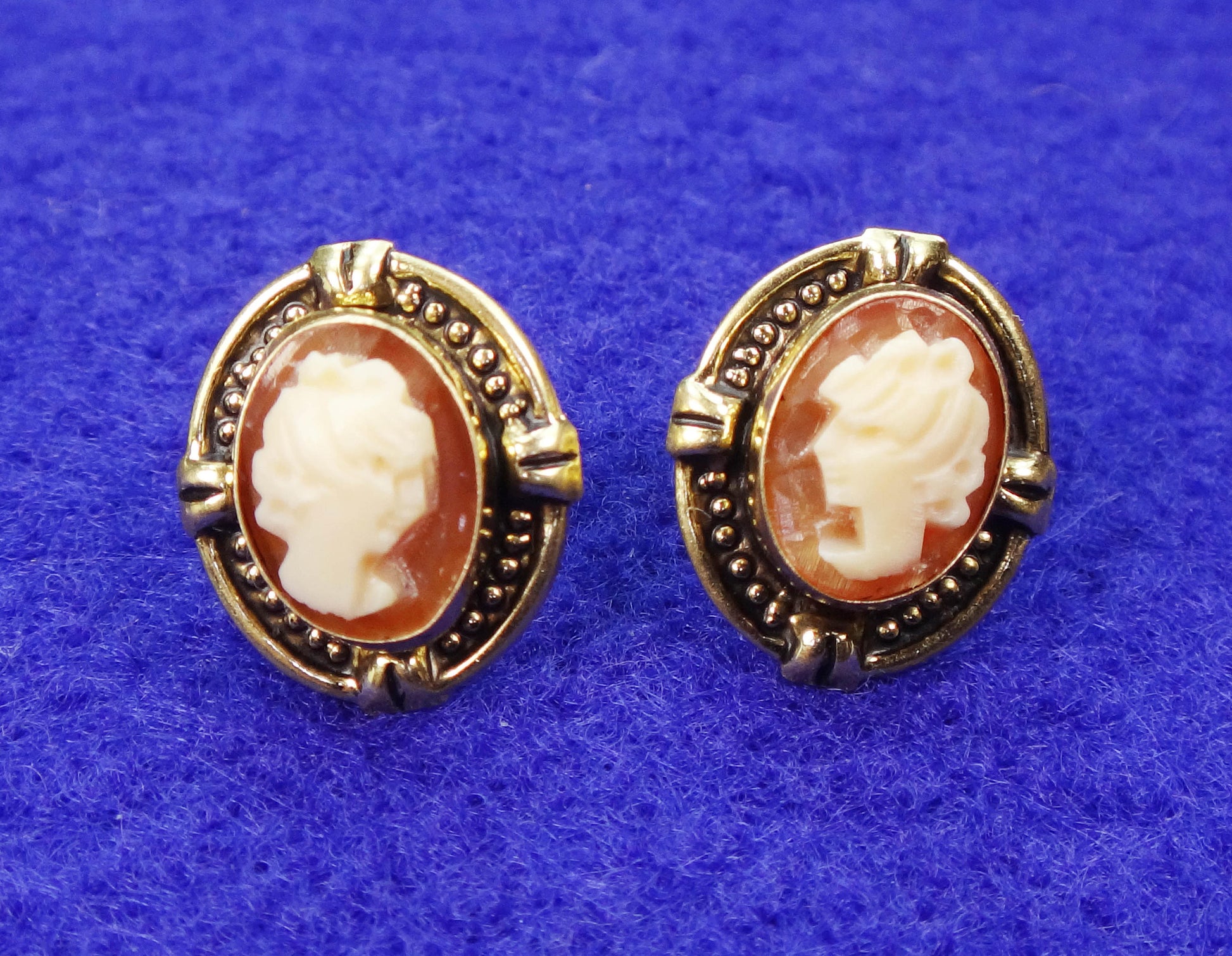 14k Gold Cameo Earrings with Post Backs - Small Studs - Vintage Fine Jewelry