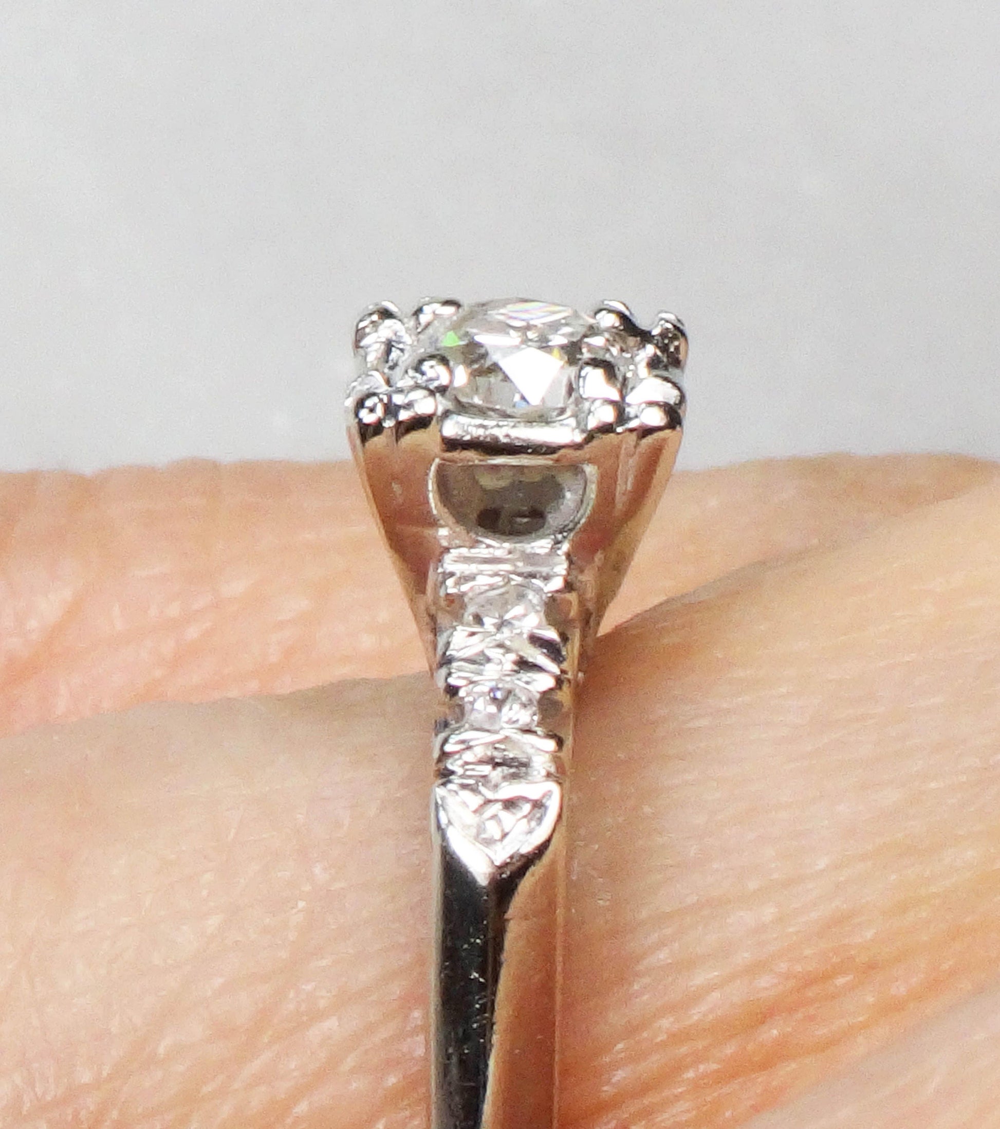 Vintage 14k White Gold Natural Old European Cut Diamond Engagement Ring Approx .33 CT Size 5.25