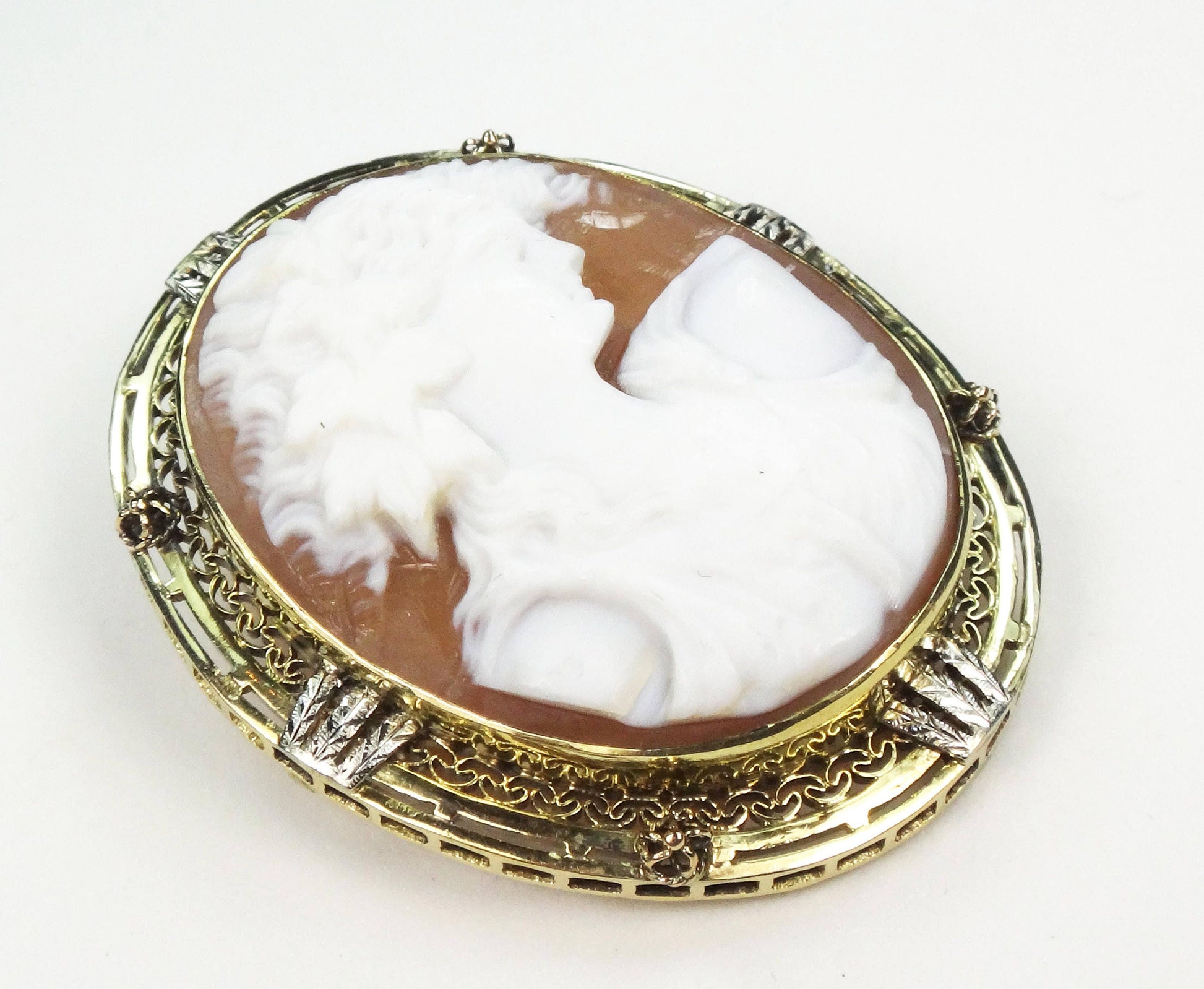 Vintage Art Deco 10k Gold Cameo Pendant Pin: Goddess with Grape Leaves