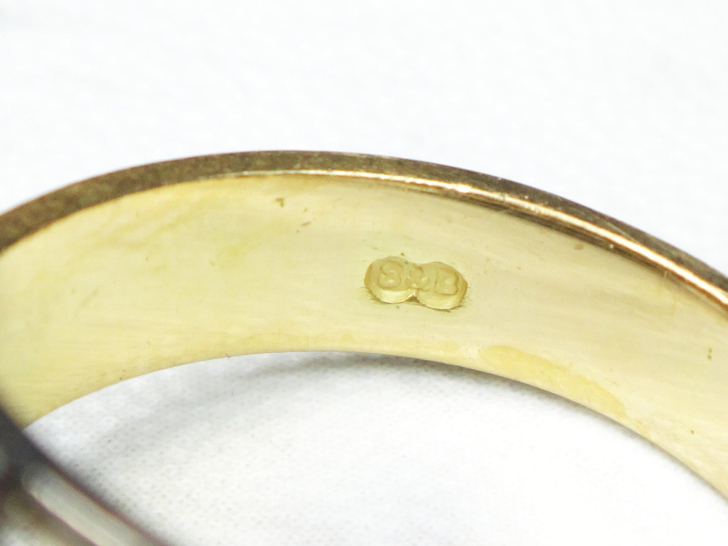 Vintage 18k Gold Diamond Buckle Ring with Red Enamel Hallmarked London England Buckle Wedding Band Wedding Ring Size 5.5