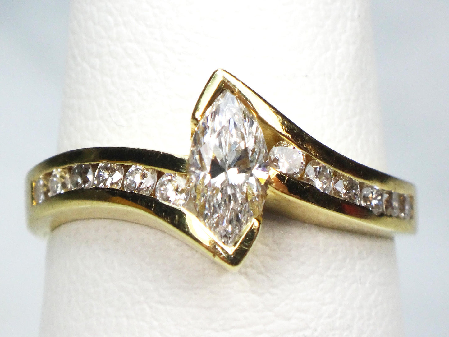 Vintage 18k Marquise Cut Natural Diamond Engagement Ring Size 6