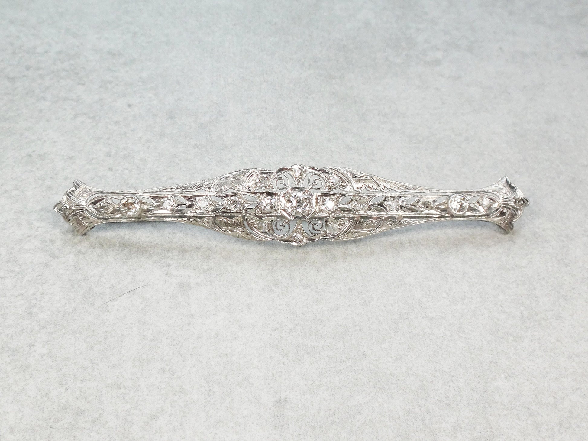 Antique 14k White Gold Diamond Bar Pin: Art Deco Filigree, Old Mine Cut