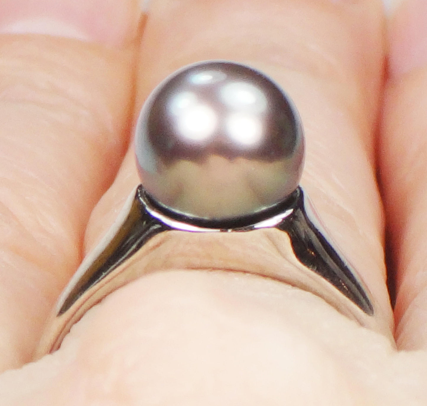 Vintage 14k Gold Black Tahitian Pearl Ring 14k White Gold 8.5 MM Cultured Pearl Ring Modernist Style Size 7