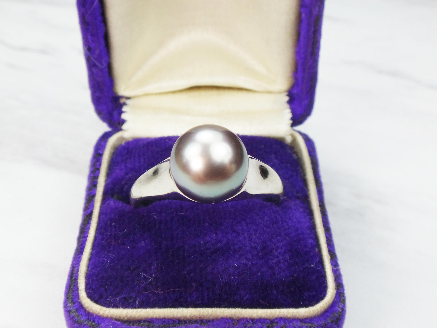 Vintage 14k Gold Black Tahitian Pearl Ring 14k White Gold 8.5 MM Cultured Pearl Ring Modernist Style Size 7