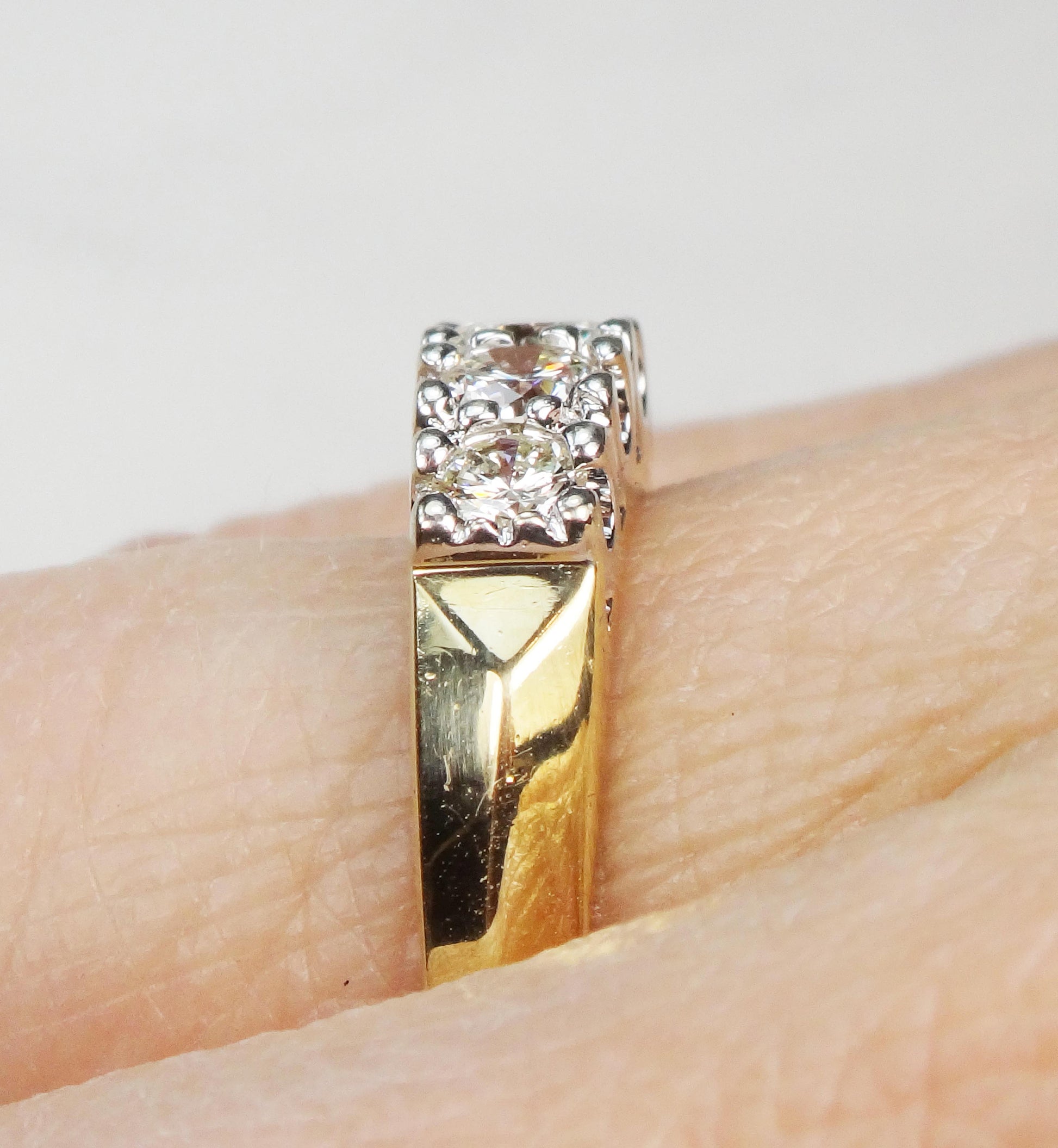 Vintage 14k Gold Natural Diamond Wedding Ring Five Diamond Band Approx .75 CTS TDW