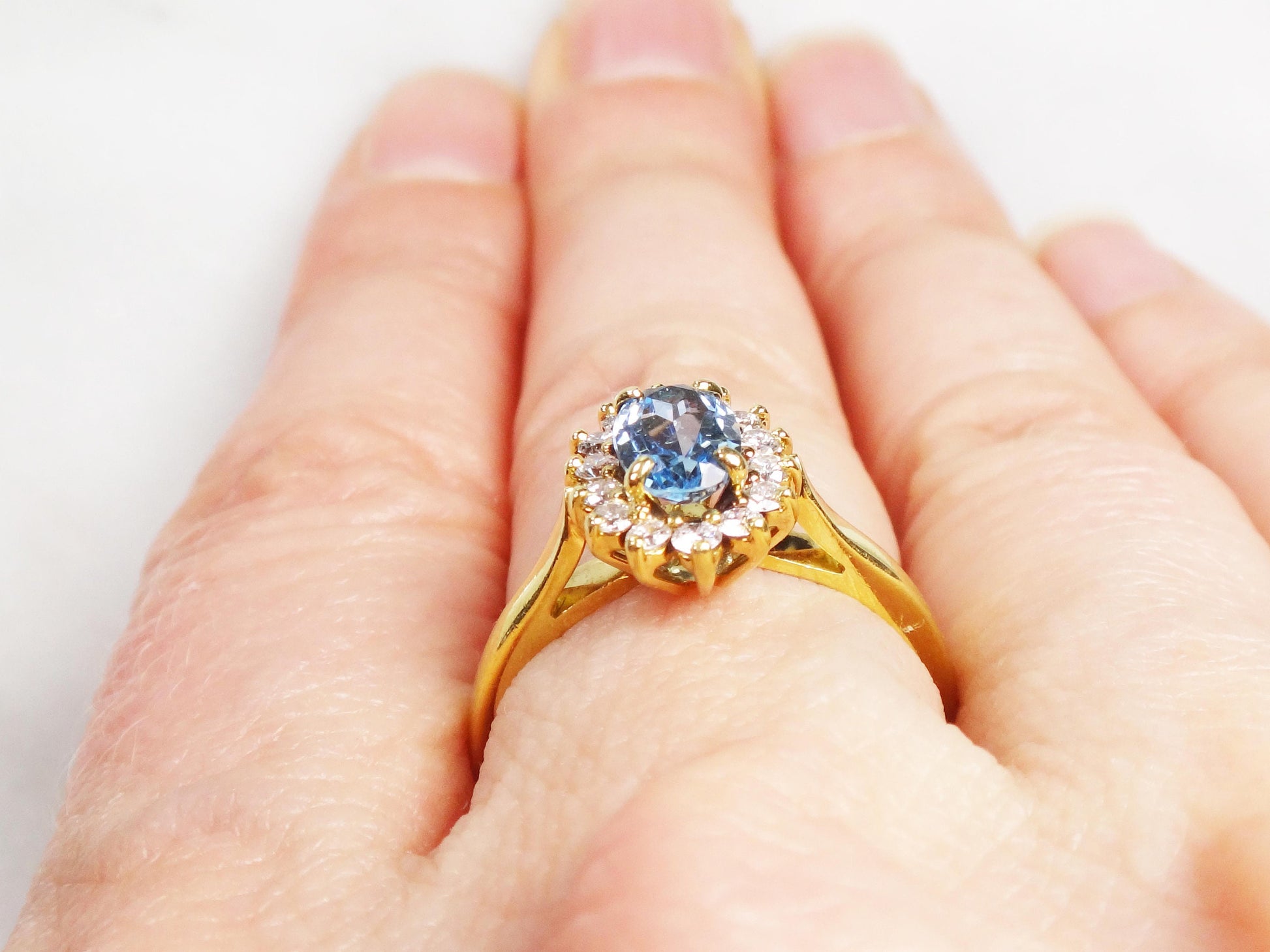Vintage 18k Yellow Gold Aquamarine Diamond Halo Ring - Size 6