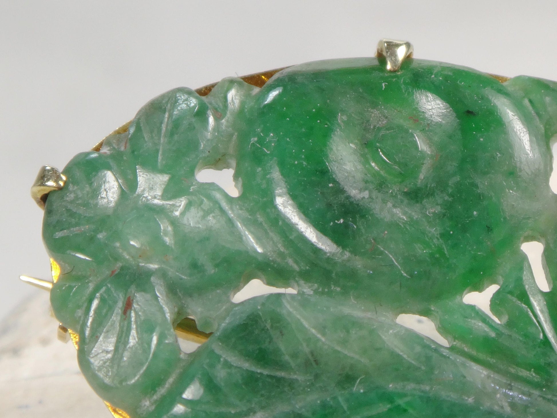 Antique 14k Gold Carved Jade Floral Pin Brooch