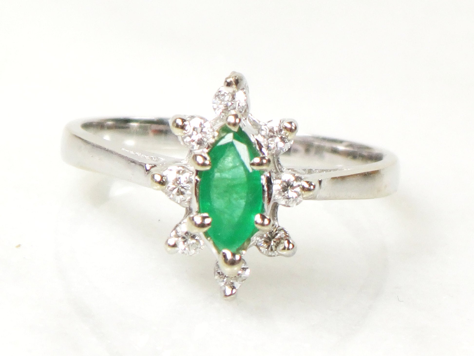 Vintage 14k White Gold Natural Emerald and Diamond Halo Ring May Birthstone Size 5.75