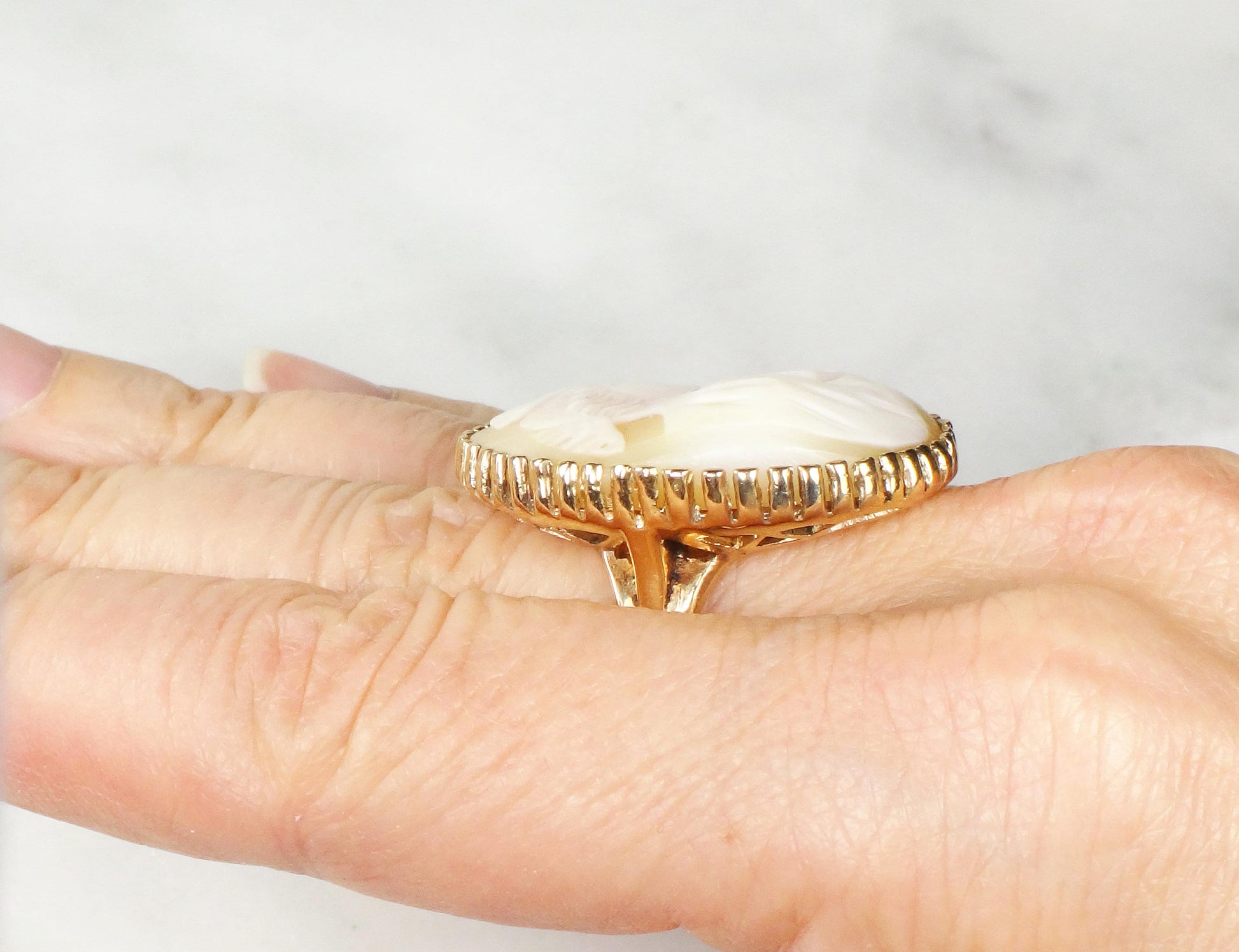 Vintage 14k Gold Cameo Ring: Greek Goddess Psyche, Size 8.25