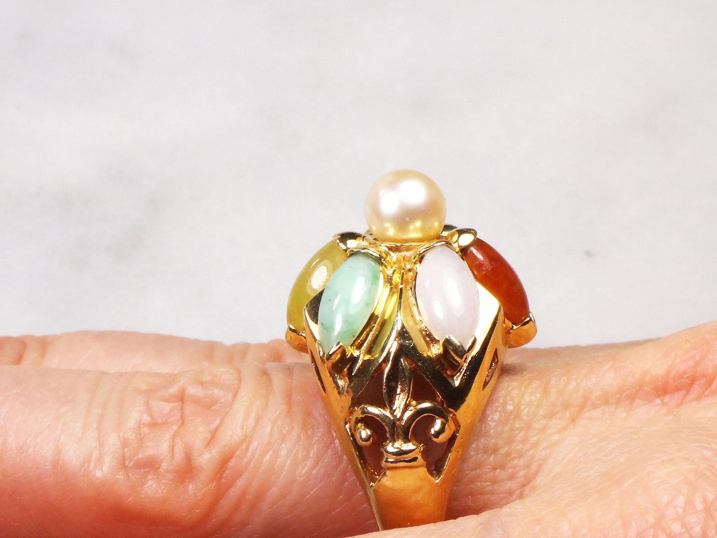 Vintage 14k Yellow Gold Cultured Pearl Onyx & Jade Dome Ring, Size 7.5