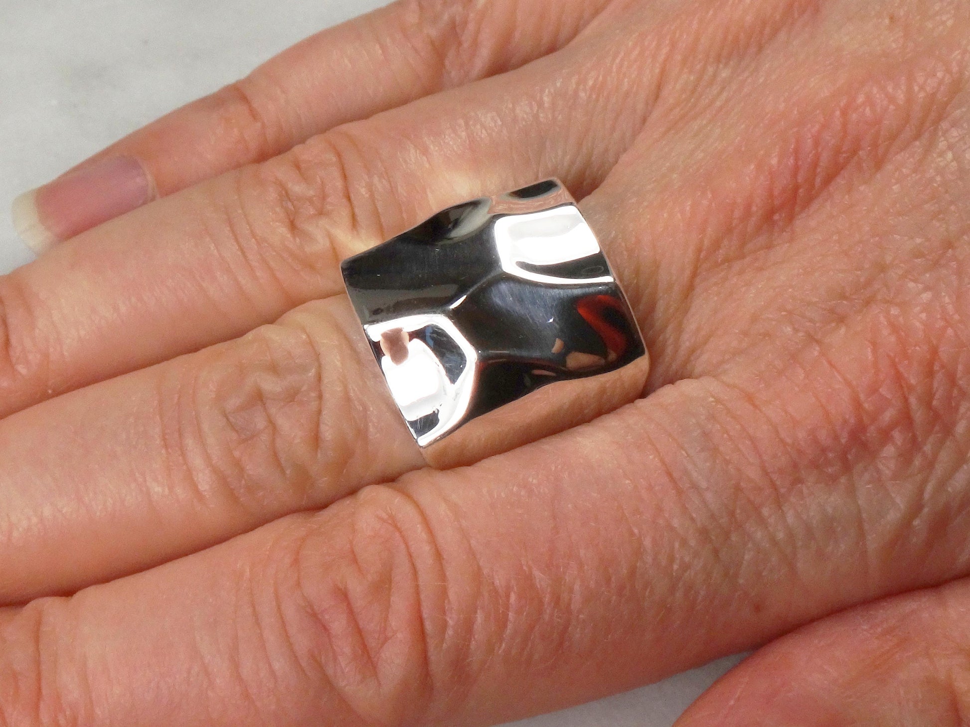 Vintage Hammered Sterling Silver Ring - Wide Band Statement Ring Size 6