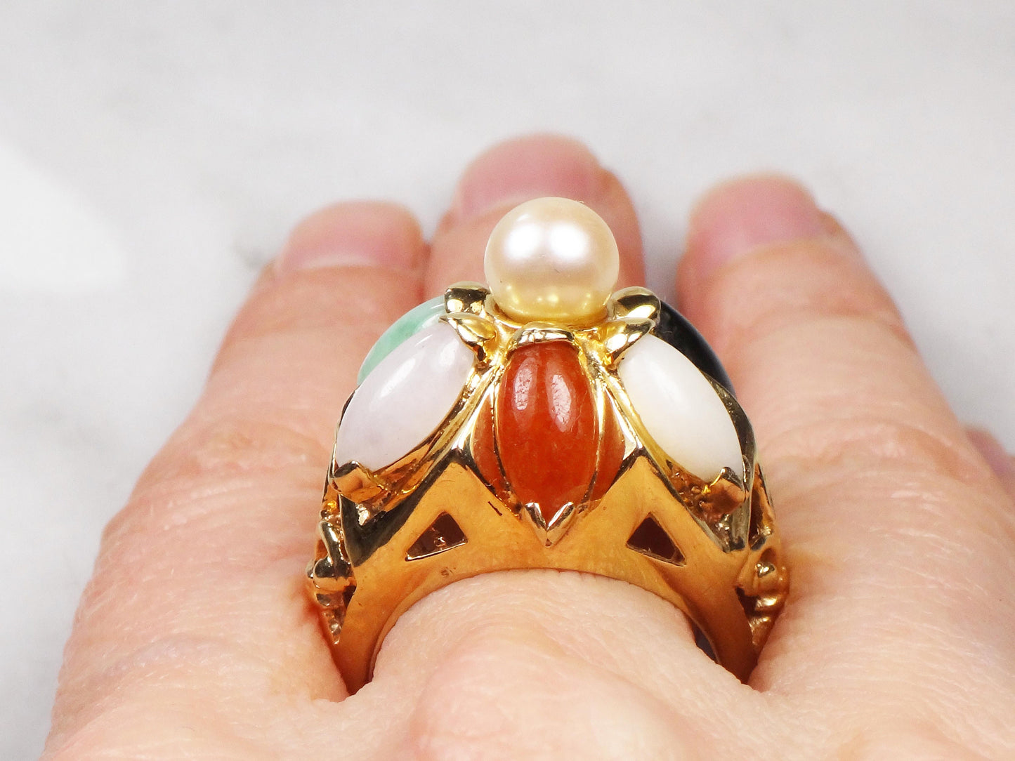 Vintage 14k Yellow Gold Cultured Pearl Onyx & Jade Dome Ring, Size 7.5