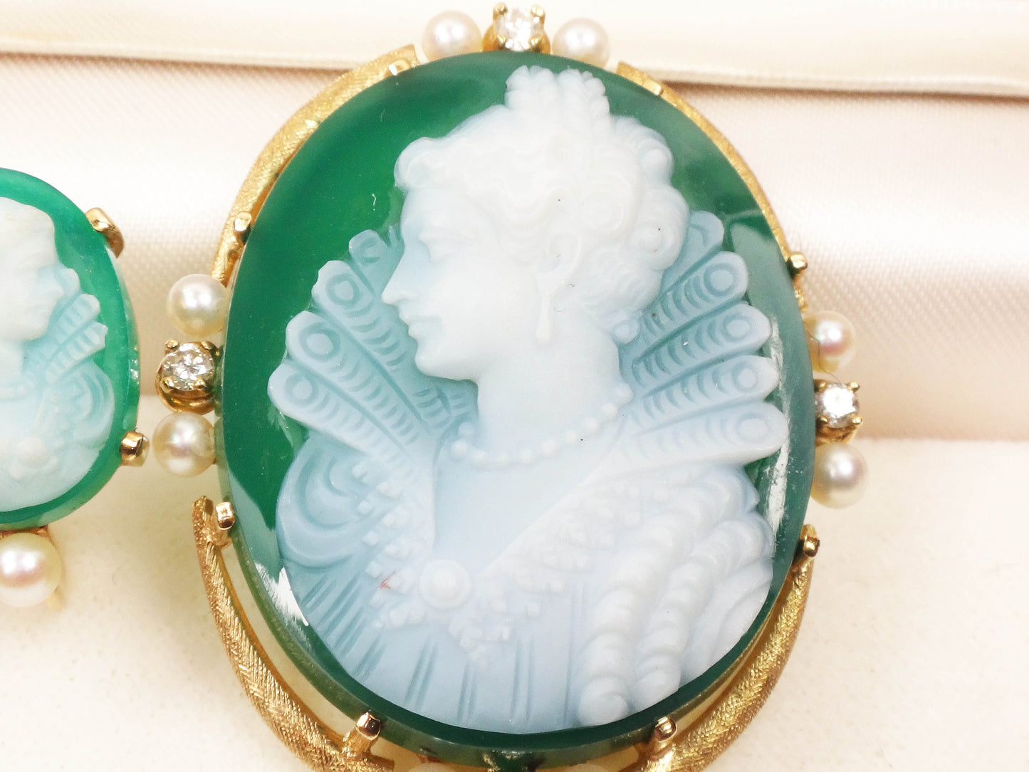 Vintage 14k Gold Green Hardstone Cameo Pendant and Cameo Earrings Set Renaissance Revival Cameo with Cultured Pearls and Diamonds
