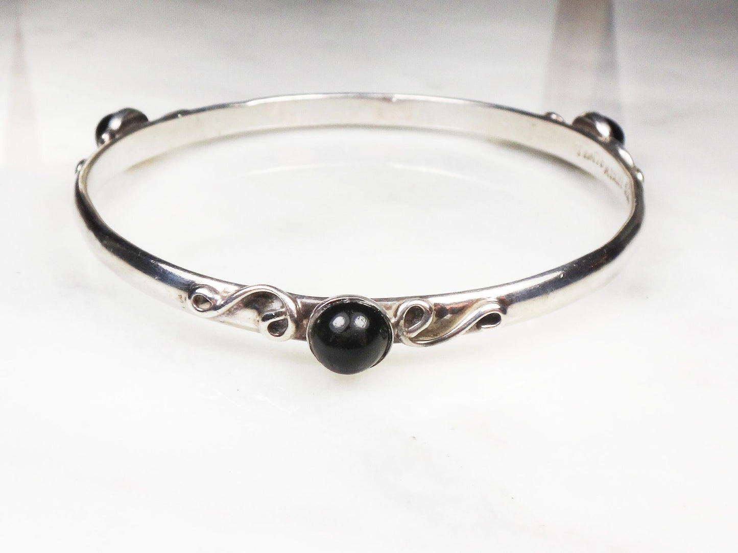 Vintage Sterling Silver Bangle Bracelet: Black Glass Stone, Mexico