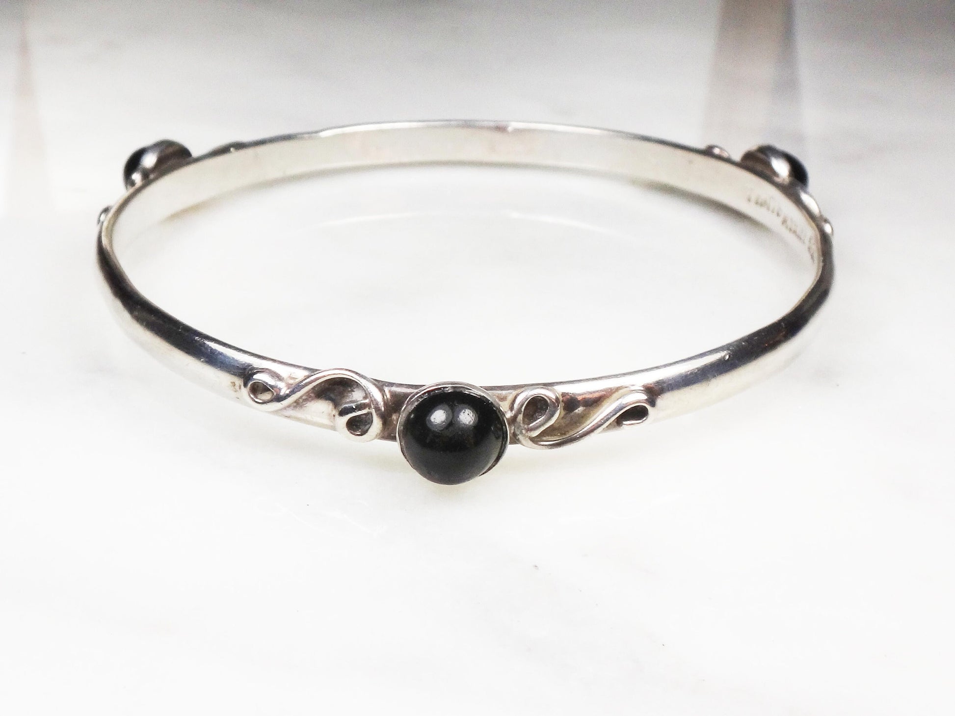 Vintage Sterling Silver Bangle Bracelet: Black Glass Stone, Mexico