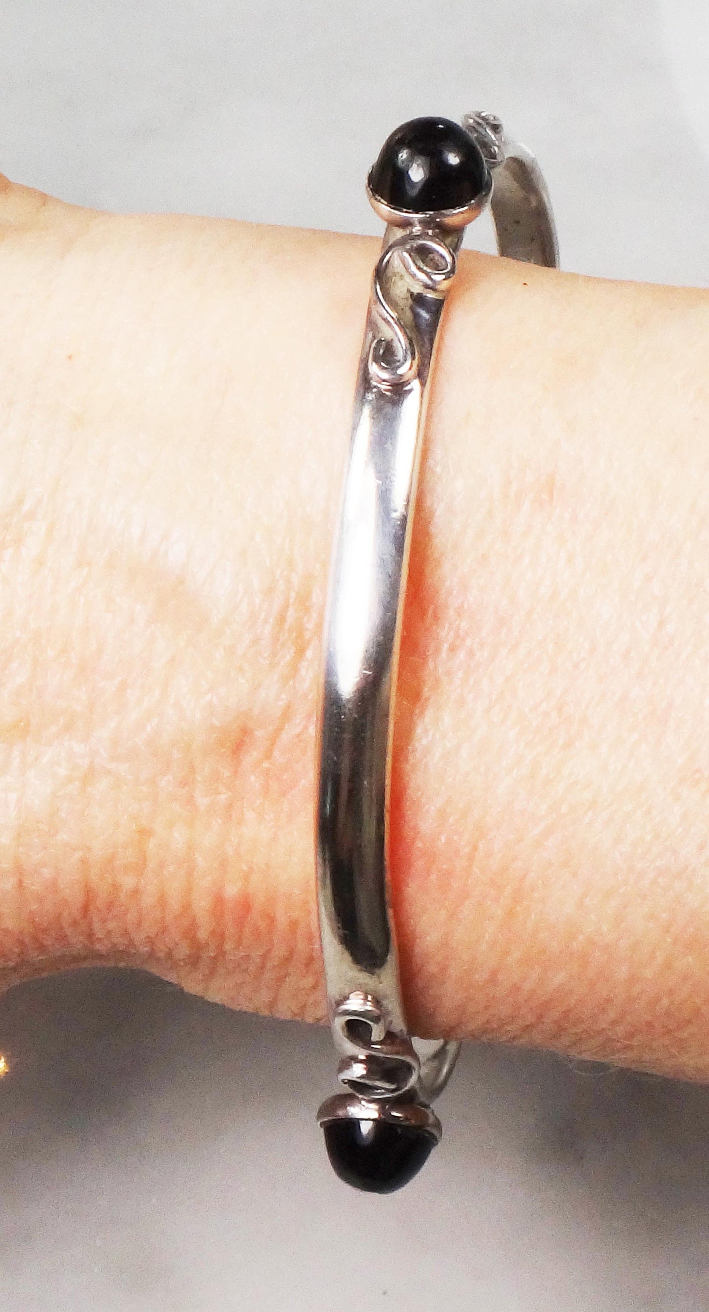 Vintage Sterling Silver Bangle Bracelet: Black Glass Stone, Mexico