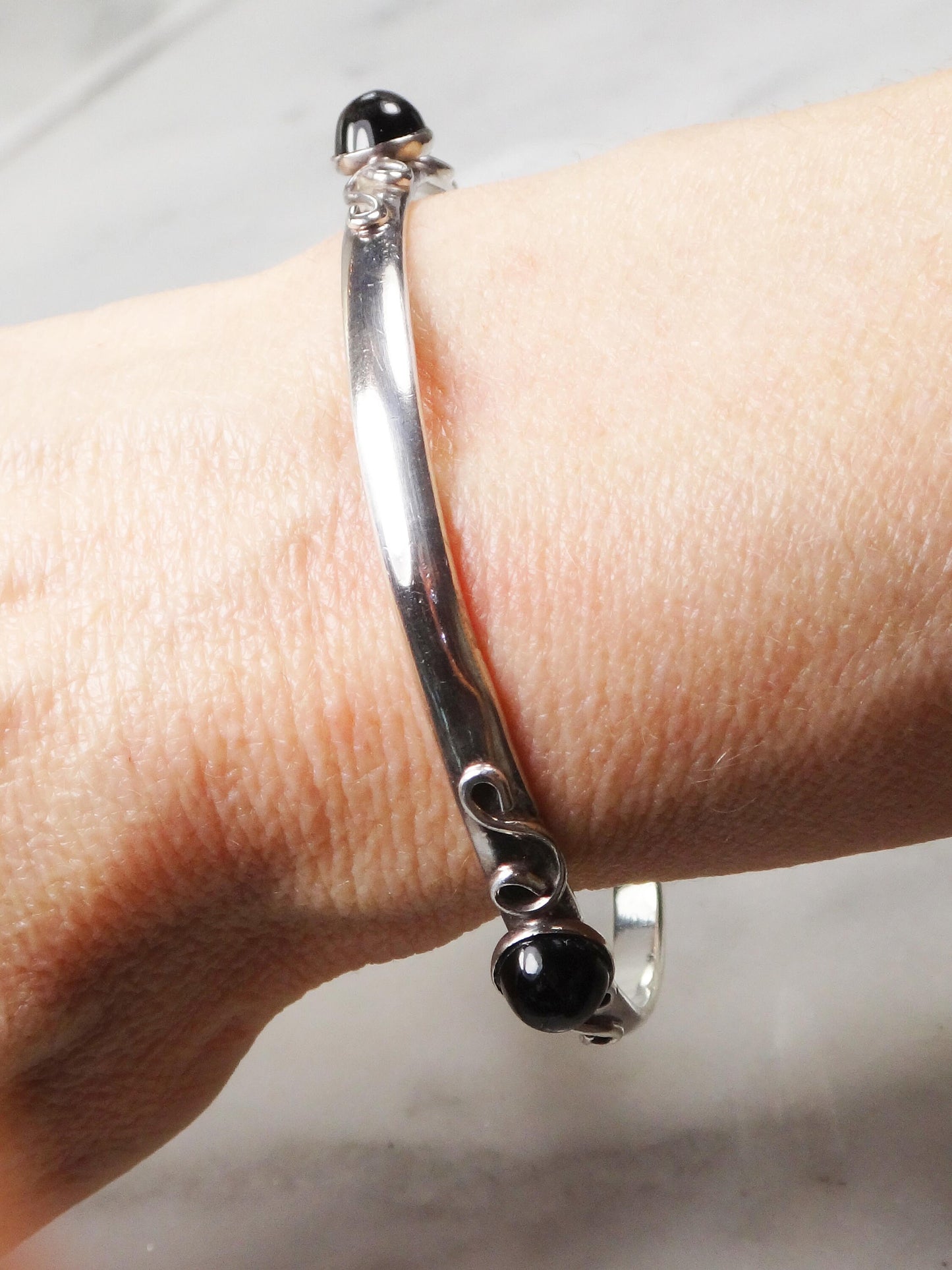 Vintage Sterling Silver Bangle Bracelet: Black Glass Stone, Mexico