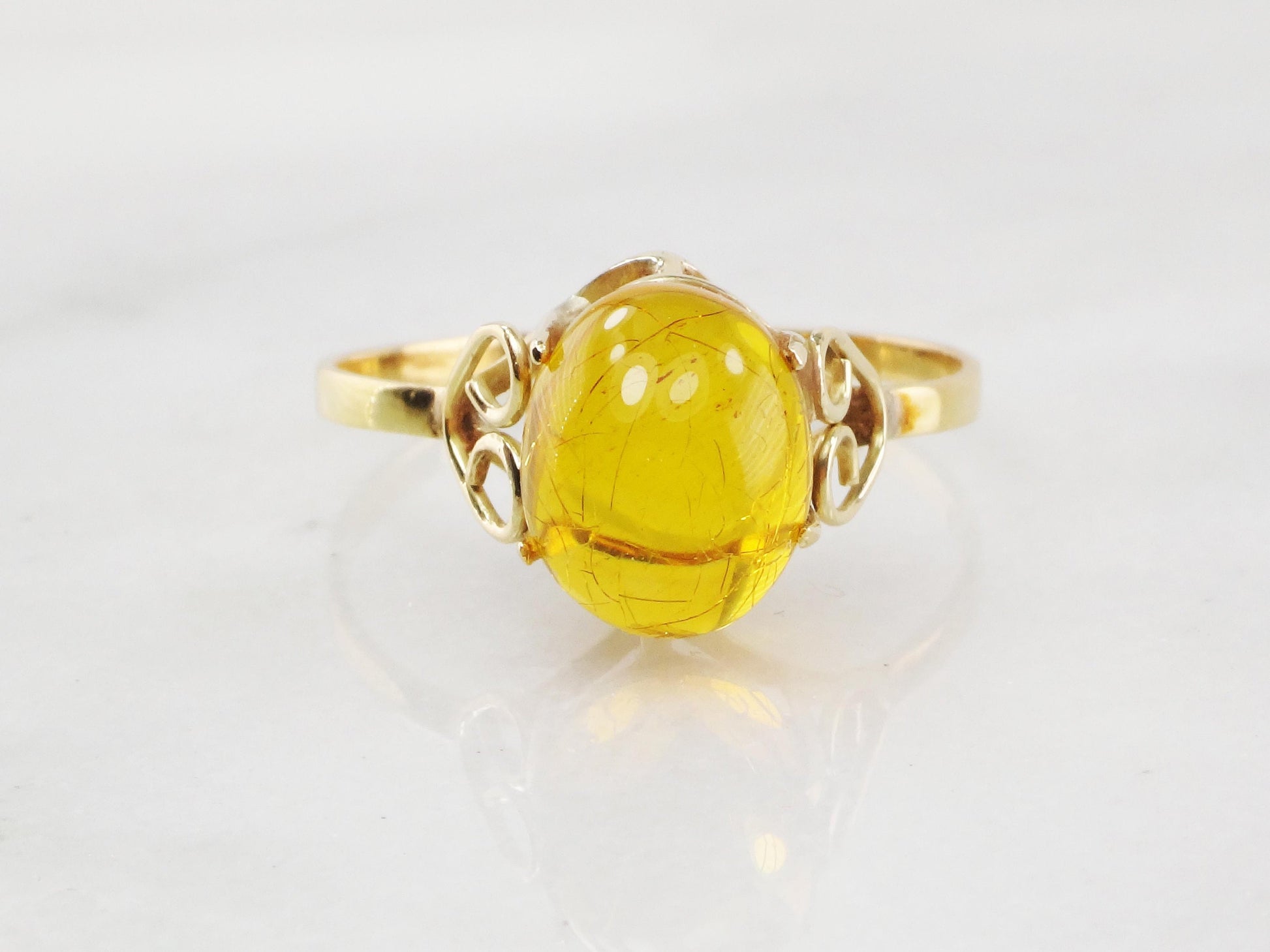 Vintage Handmade 14k Gold Amber Ring - Size 8.5