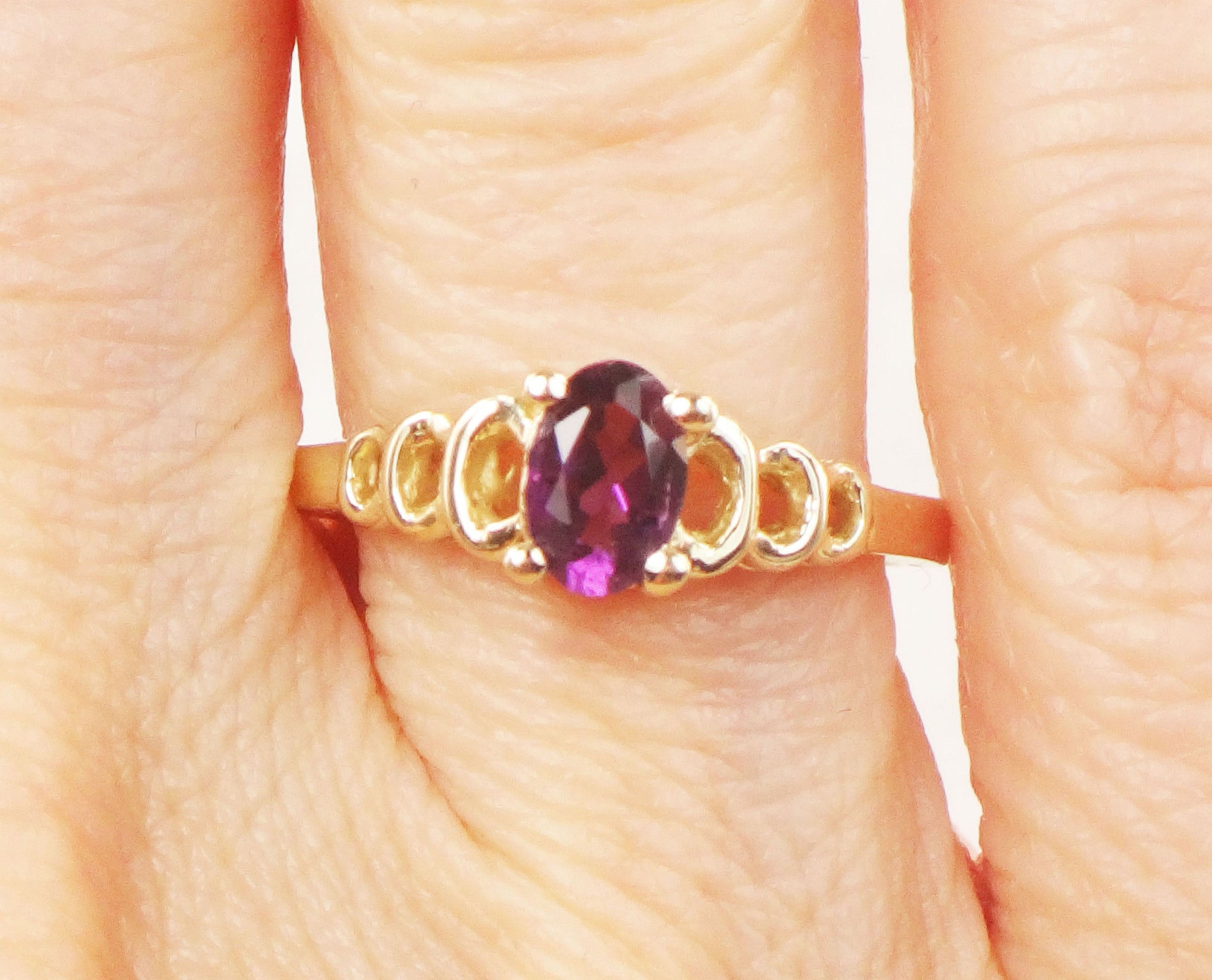 Vintage 14k Yellow Gold Natural Amethyst Ring, Purple February Birthstone Ring, Size 5 1/4