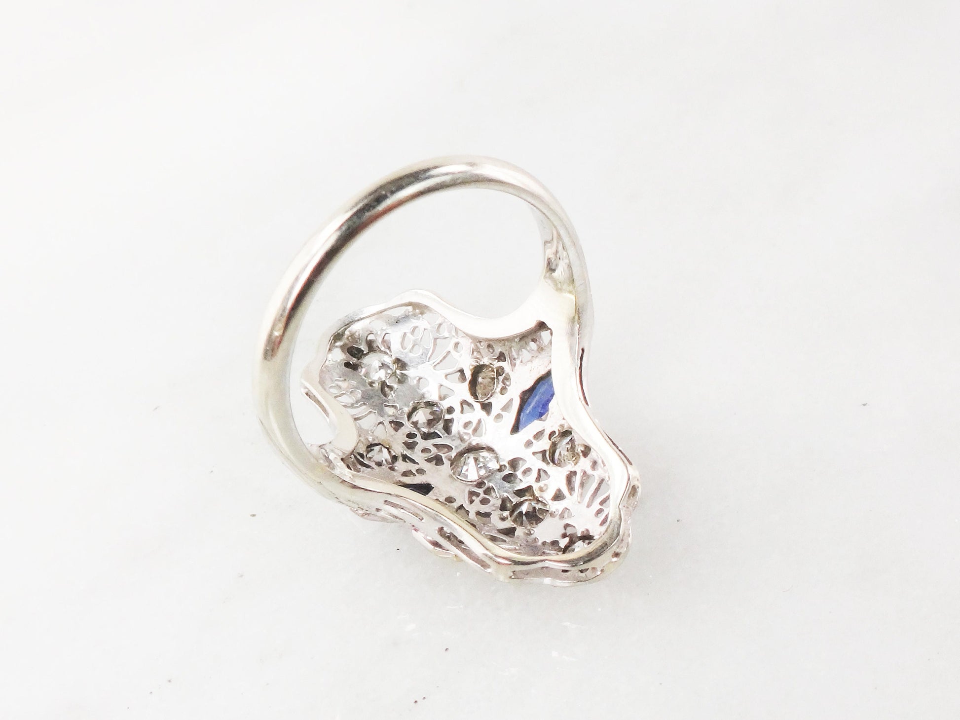 Art Deco Diamond Ring: 18k White Gold Filigree, Sapphire Accents