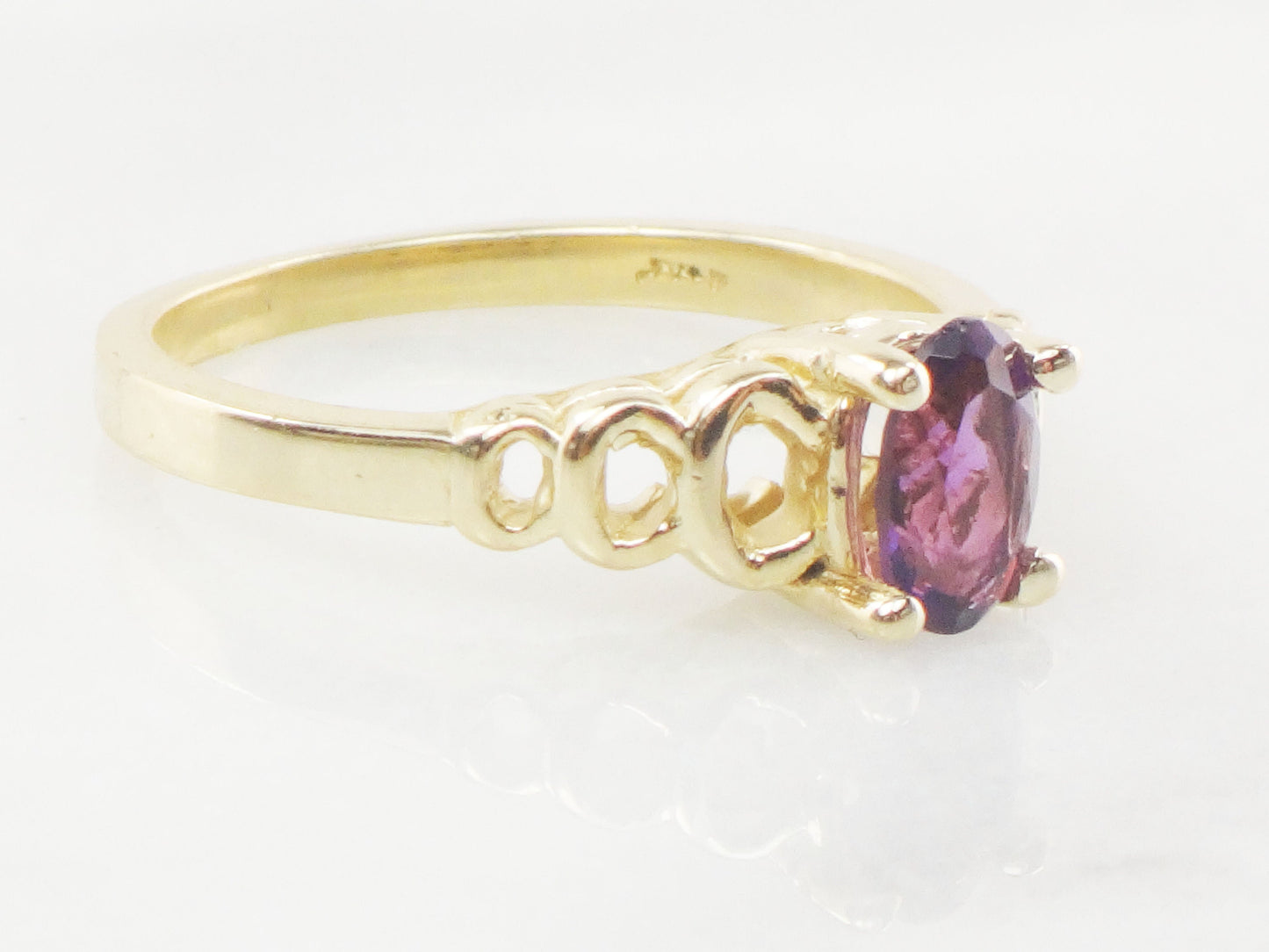 Vintage 14k Yellow Gold Natural Amethyst Ring, Purple February Birthstone Ring, Size 5 1/4