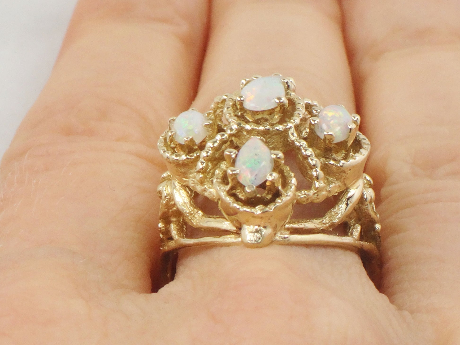 Vintage 14k Yellow Gold Natural Opal Cluster Ring October Birthstone Size 6