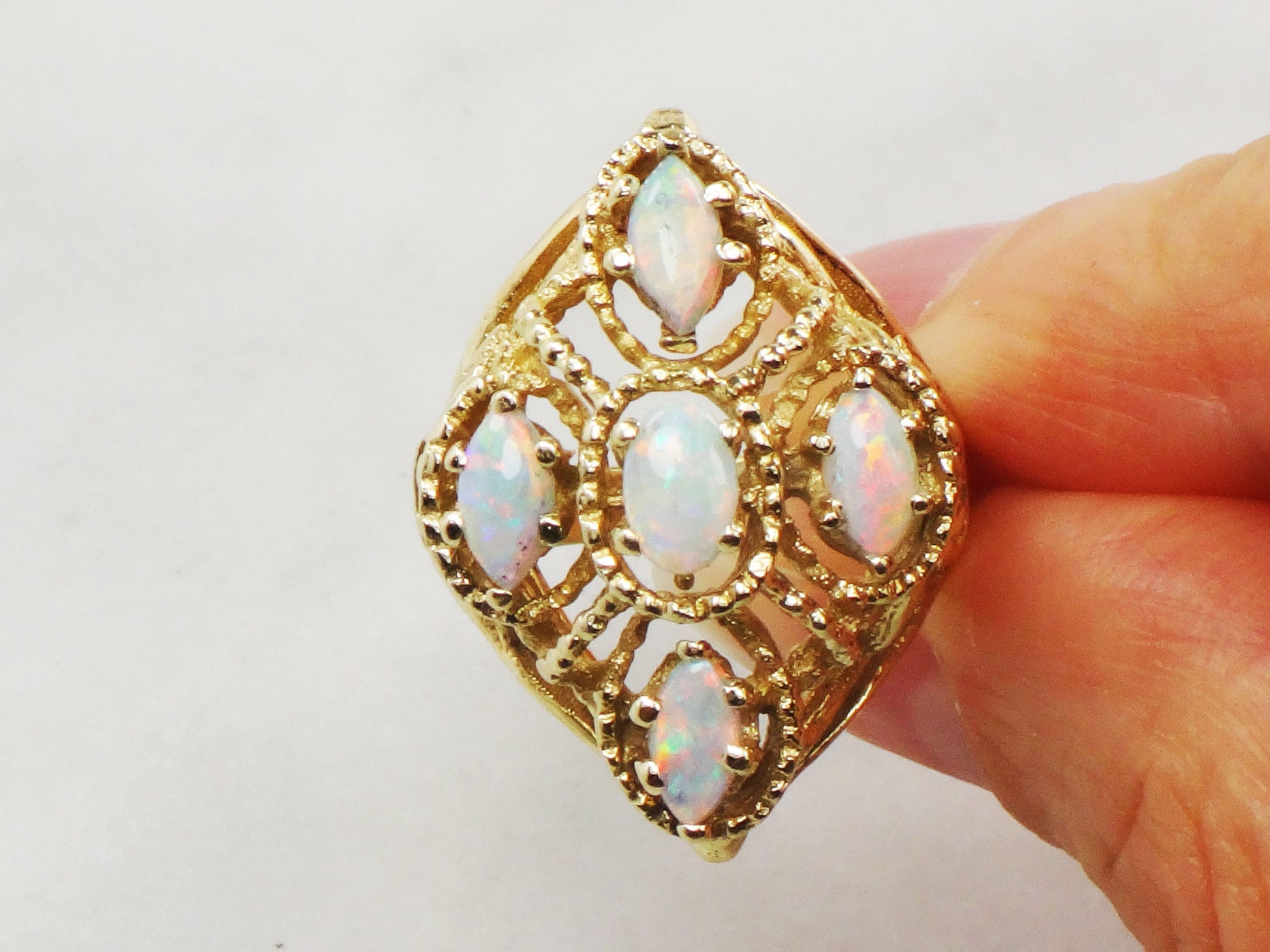 Vintage 14k Yellow Gold Natural Opal Cluster Ring October Birthstone Size 6