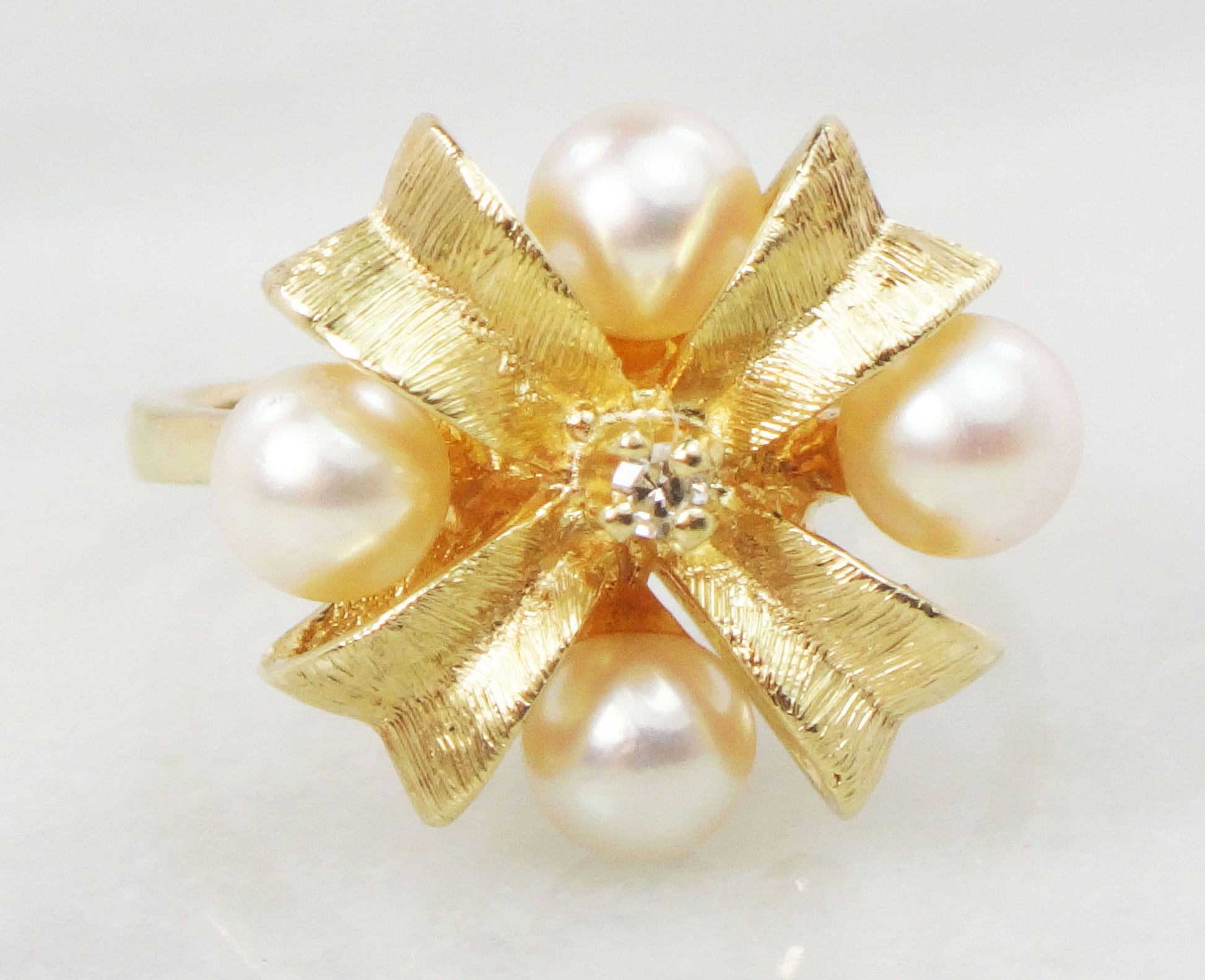 Vintage 14k Yellow Gold Pearl Diamond Ring: Bow Ribbon Design