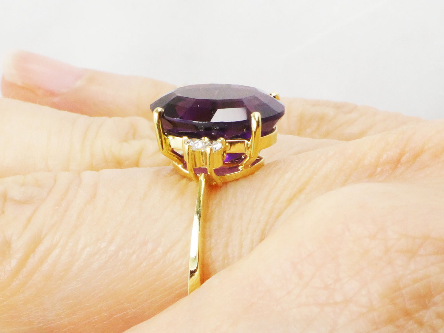 Vintage 18k Yellow Gold Amethyst Ring with Diamond Accents