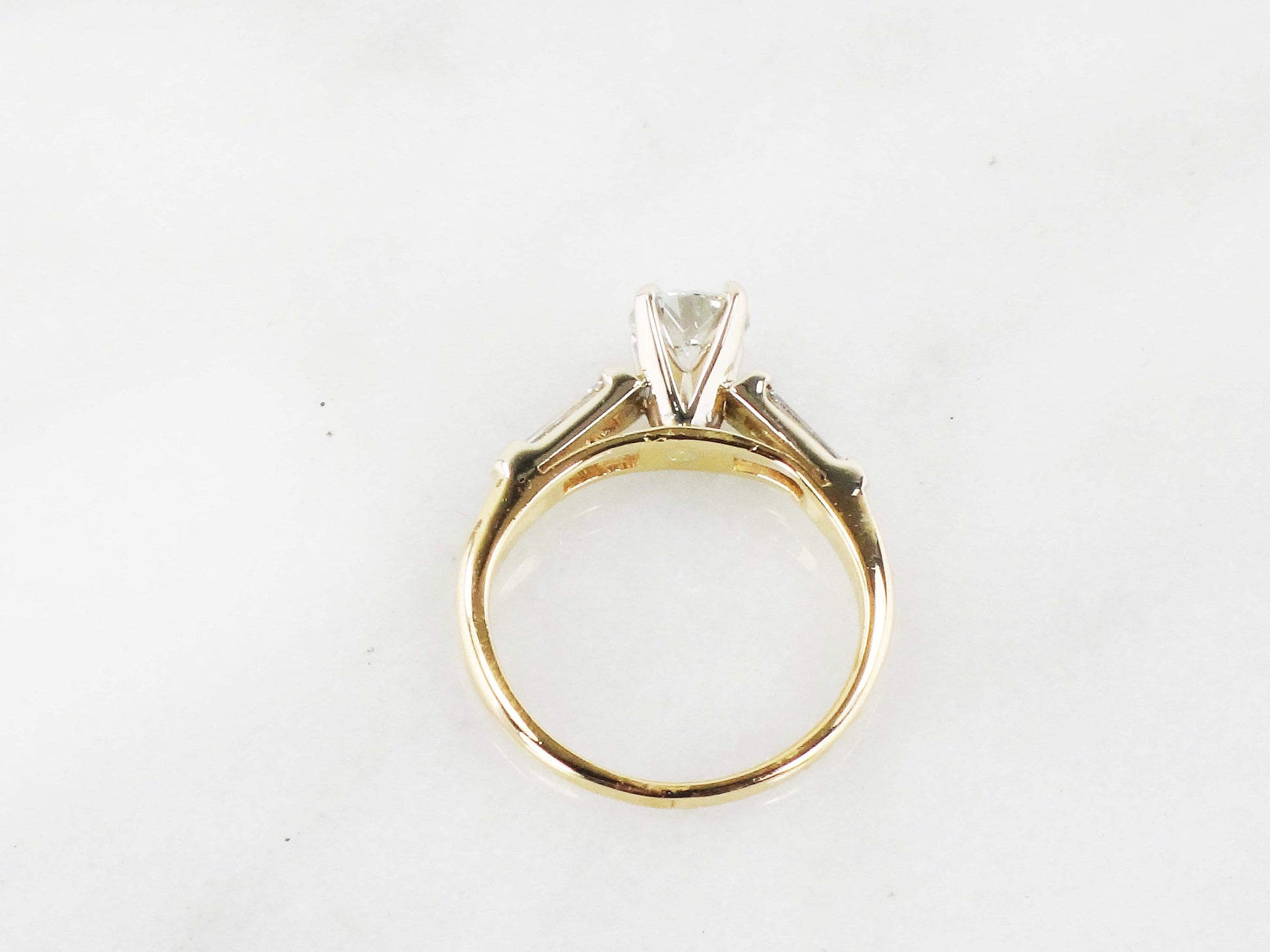 Vintage 18k Yellow Gold Natural Diamond Engagement Ring 1/2 CT Round Brilliant Diamond and Baguettes