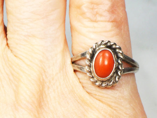 Vintage Sterling Silver Coral Ring Southwestern Style - Size 4