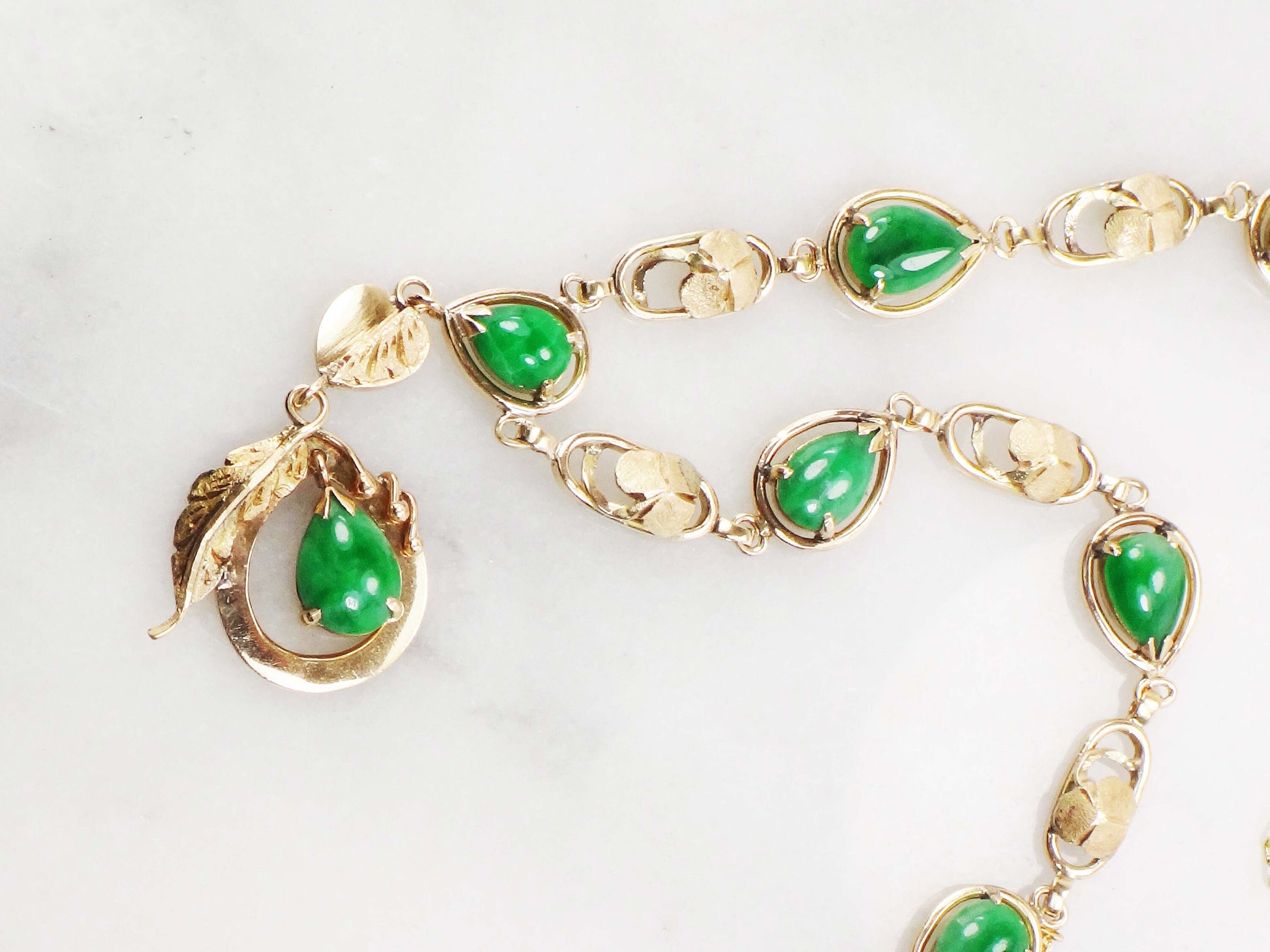 Vintage 14k Gold Chrysoprase Necklace: Shamrock Clover Floral Drop, 1930s
